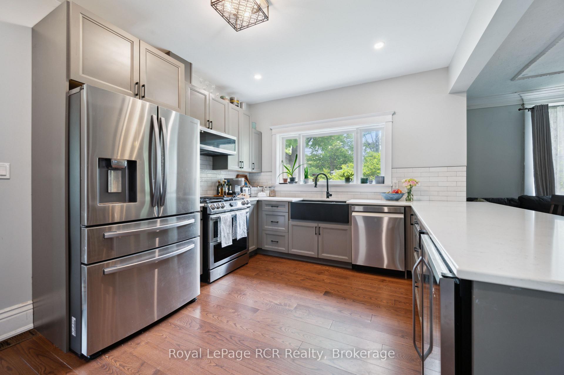 Photo 17 of 308 Fergus, Wellington North, Mount Forest — HOMEH