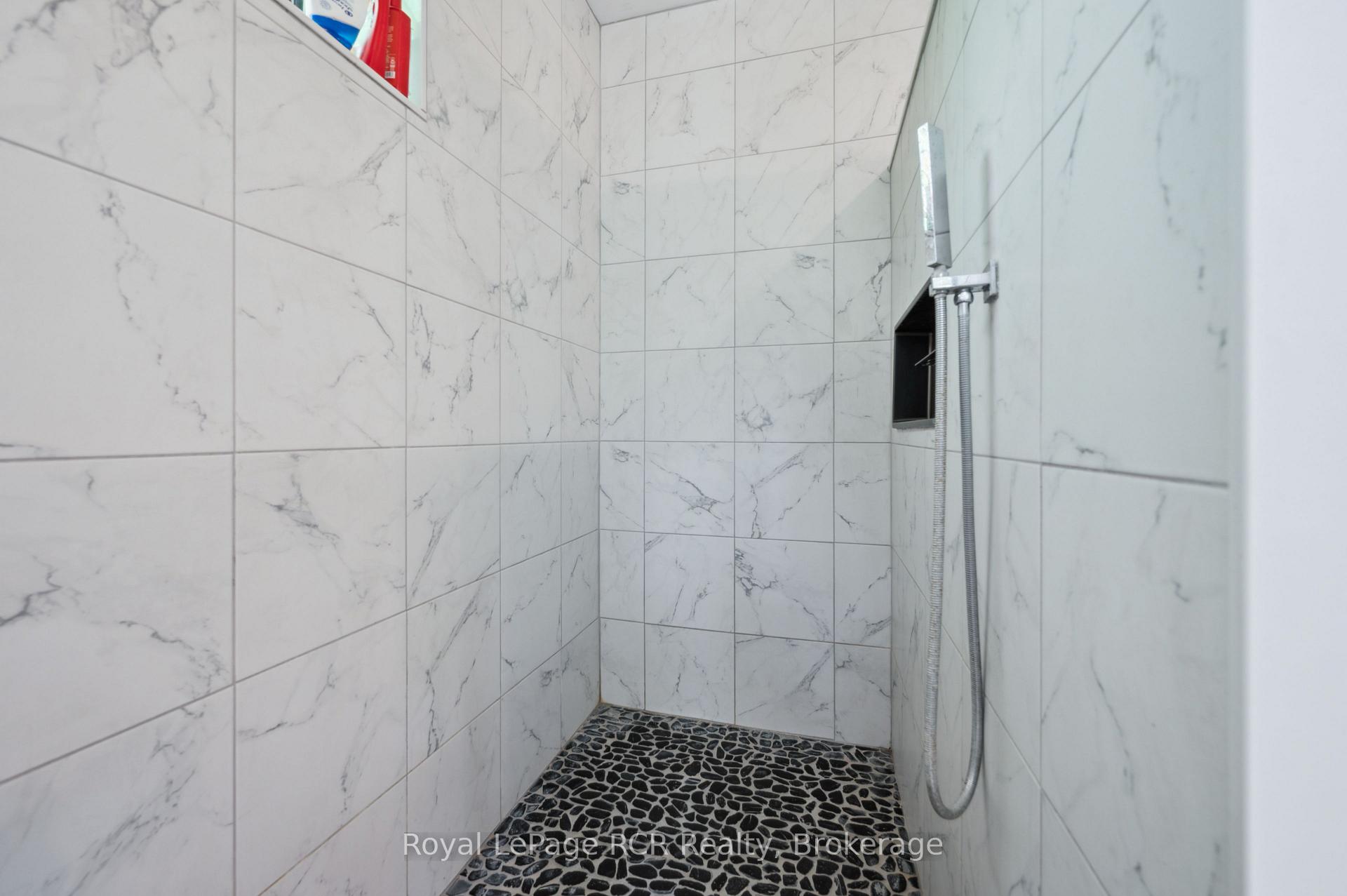 Photo 27 of 308 Fergus, Wellington North, Mount Forest — HOMEH