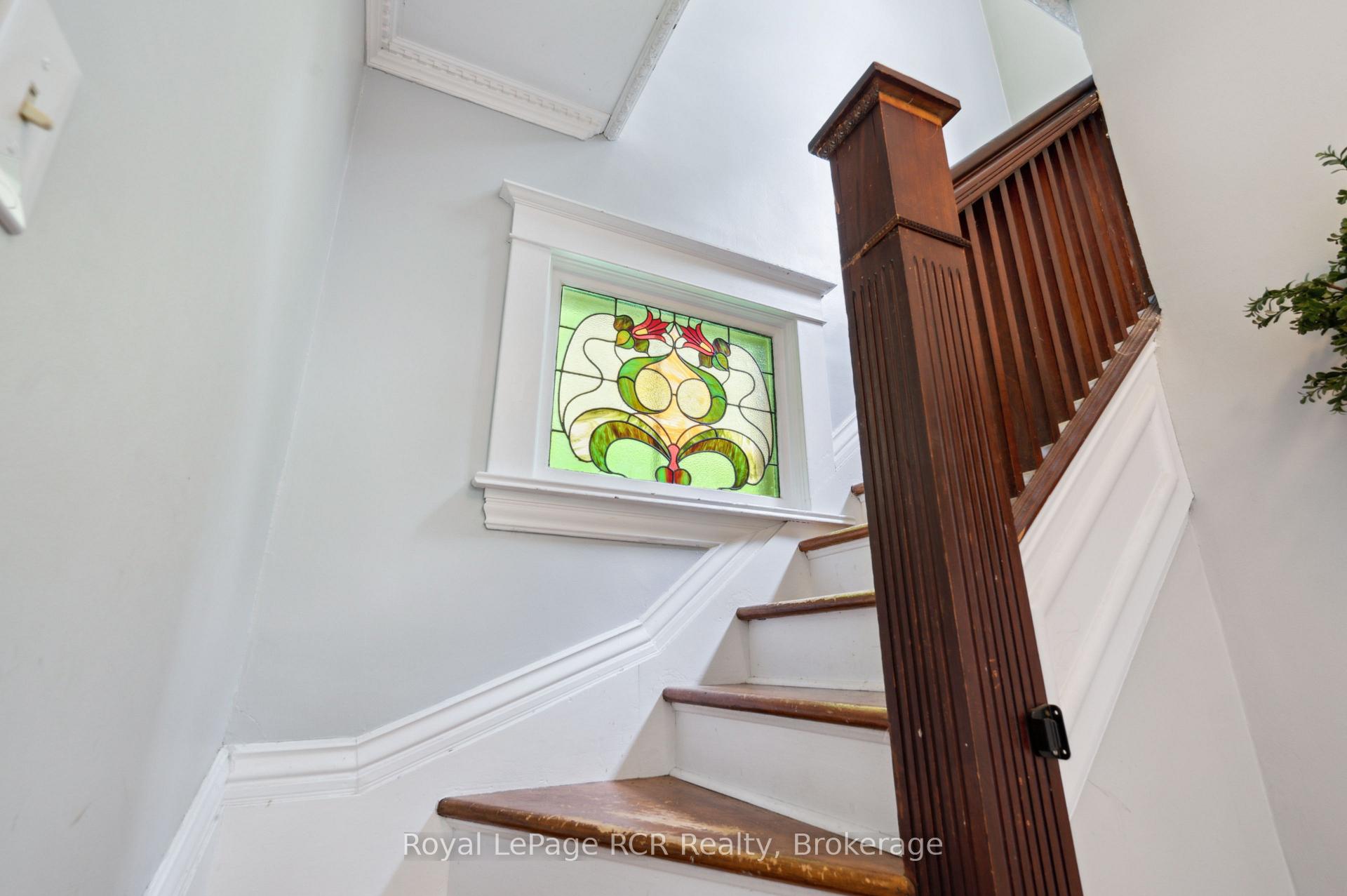 Photo 29 of 308 Fergus, Wellington North, Mount Forest — HOMEH
