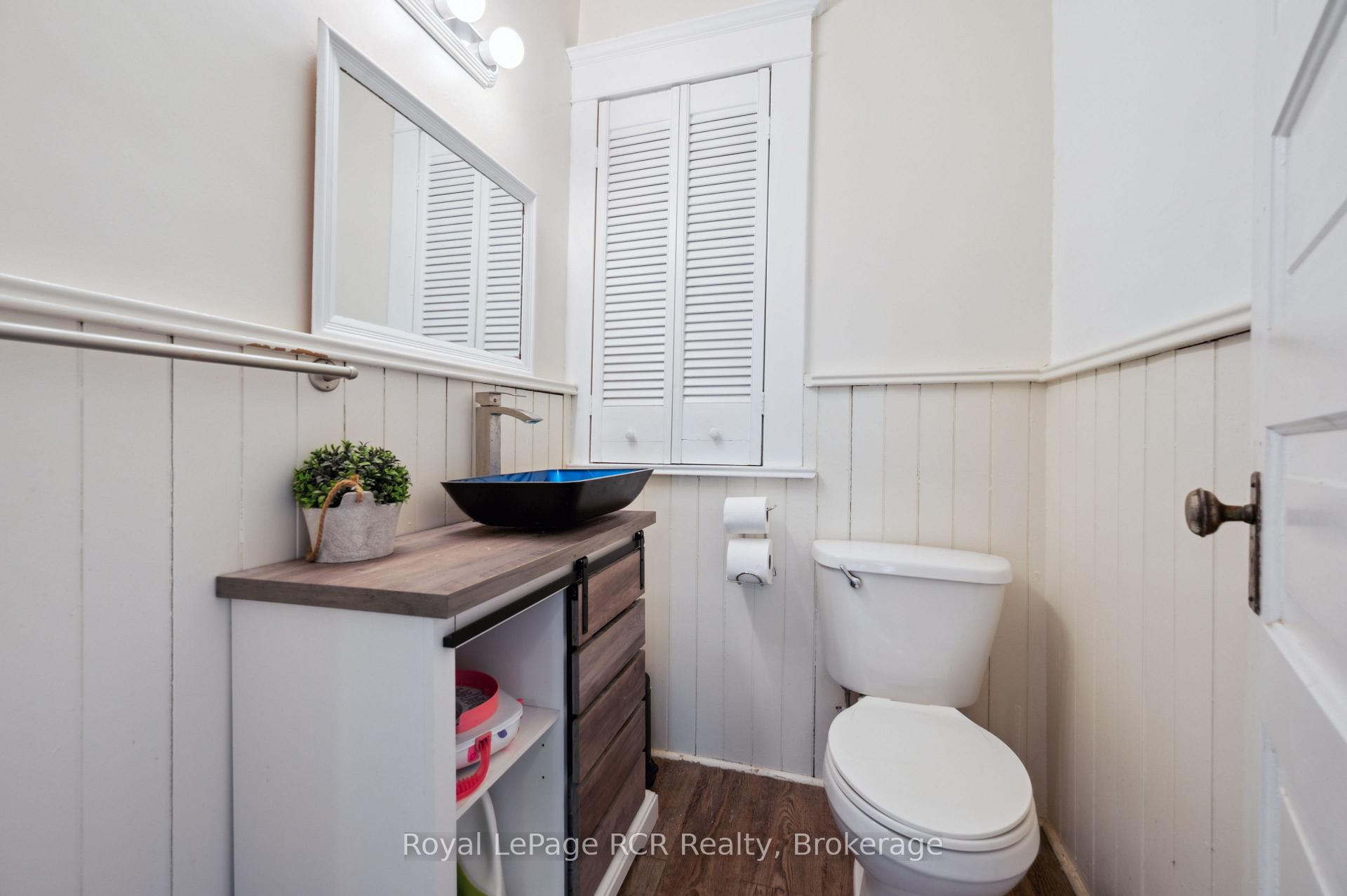 Photo 32 of 308 Fergus, Wellington North, Mount Forest — HOMEH