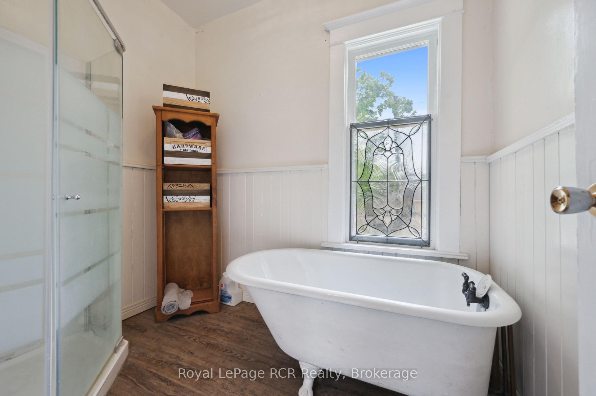 Photo 33 of 308 Fergus, Wellington North, Mount Forest — HOMEH