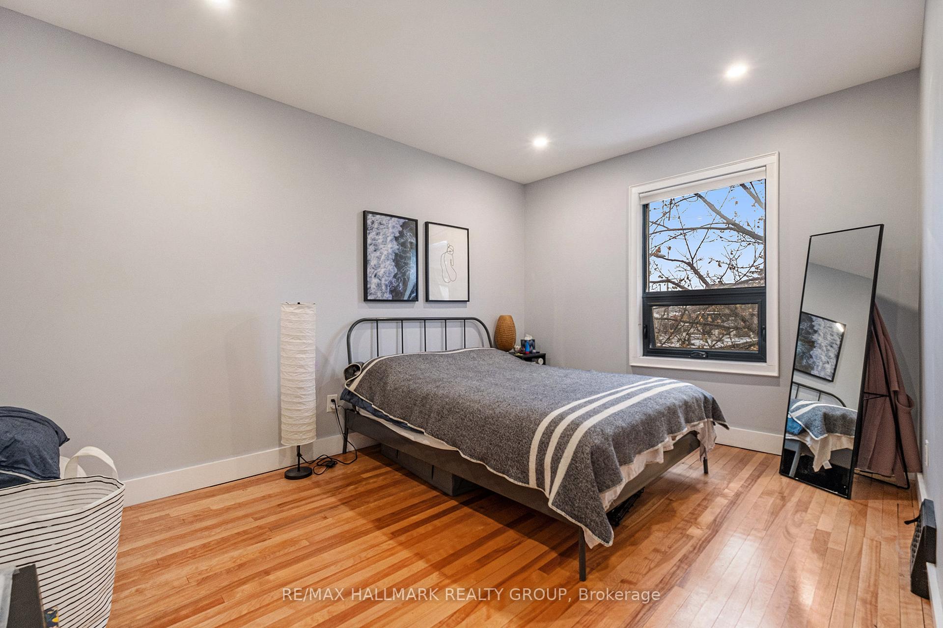 Photo 10 of 12 Spadina Avenue, Ottawa, Hintonburg — HOMEH