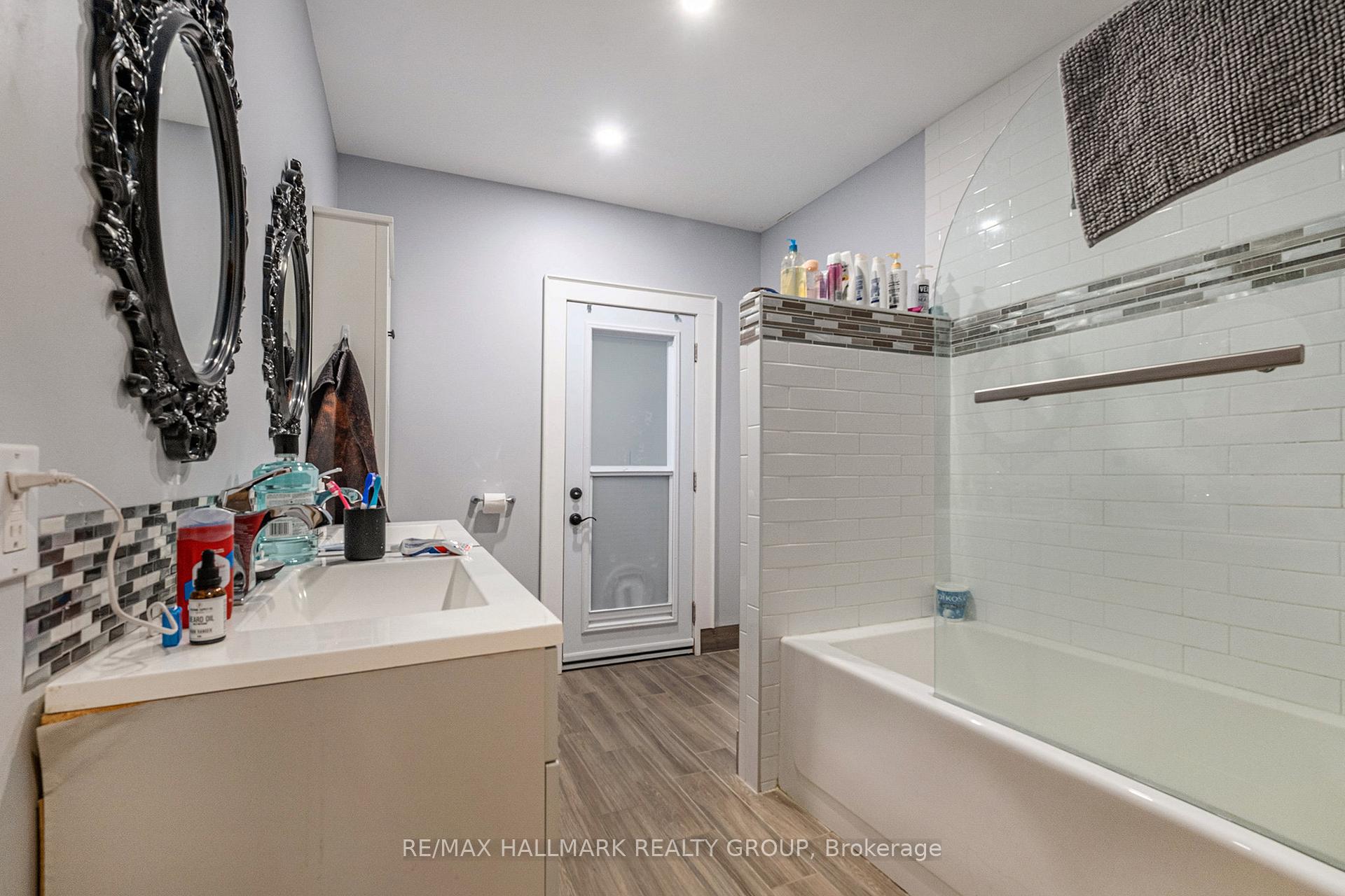Photo 13 of 12 Spadina Avenue, Ottawa, Hintonburg — HOMEH