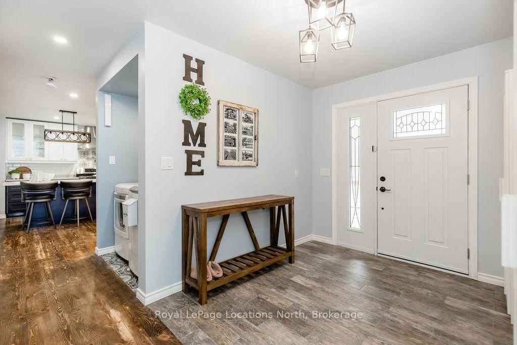 Photo 8 of 44 Stroud Crescent, Wasaga Beach — HOMEH