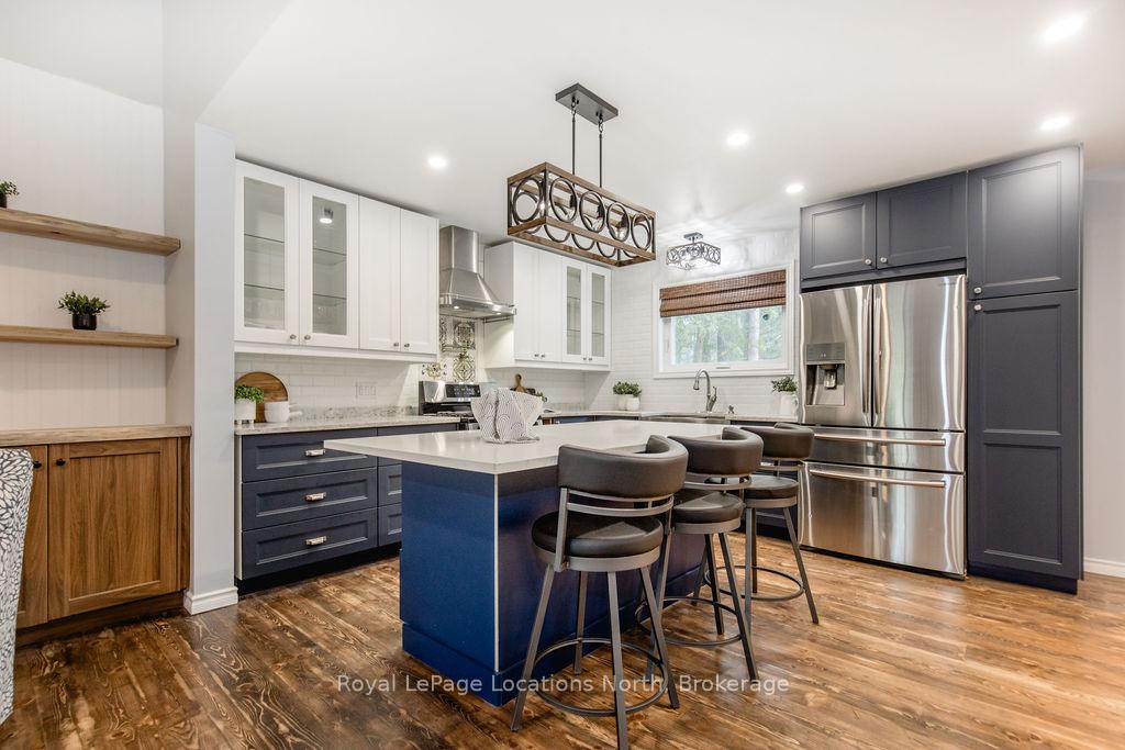 Photo 10 of 44 Stroud Crescent, Wasaga Beach — HOMEH
