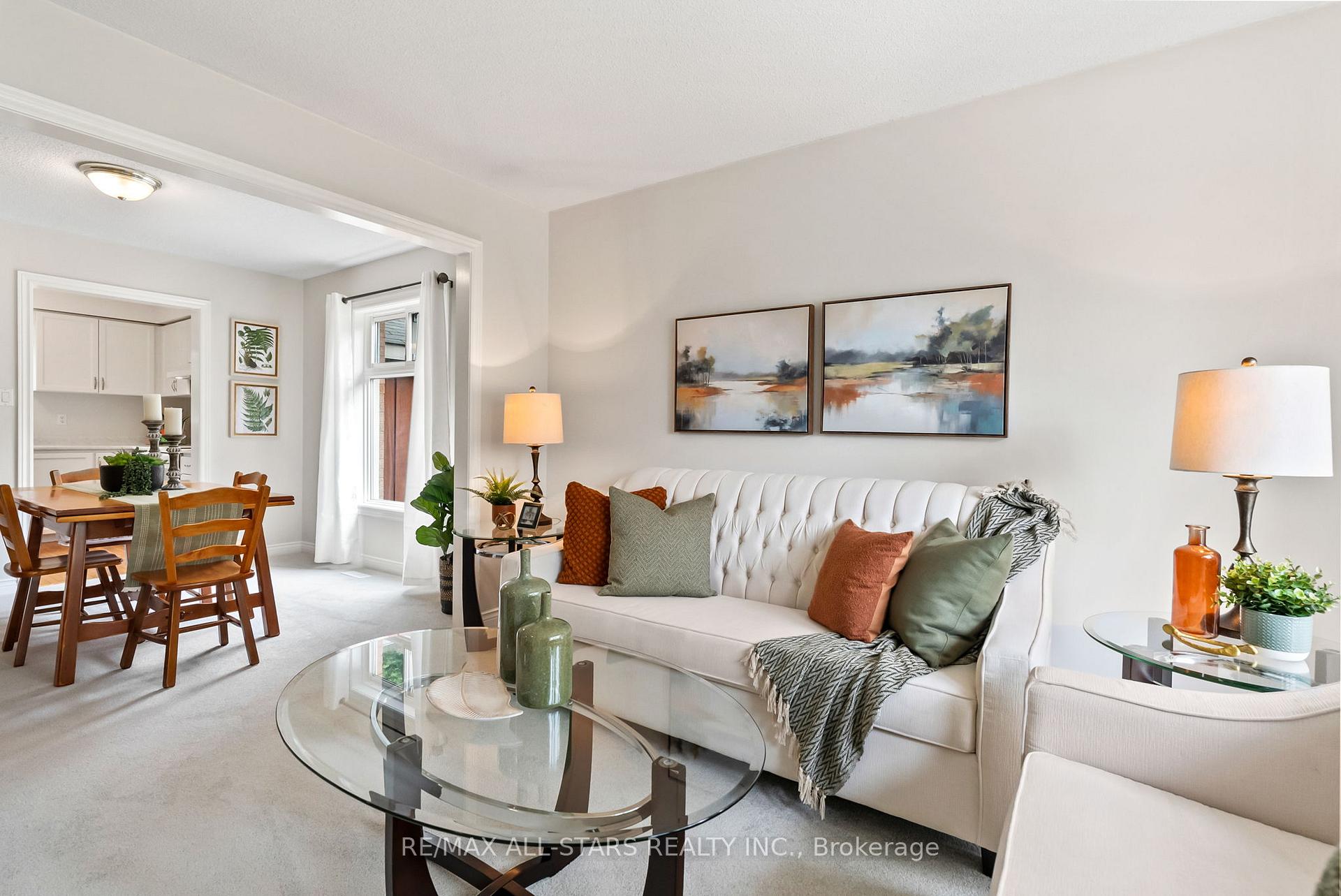 Photo 4 of 20 Enzo Crescent, Uxbridge — HOMEH