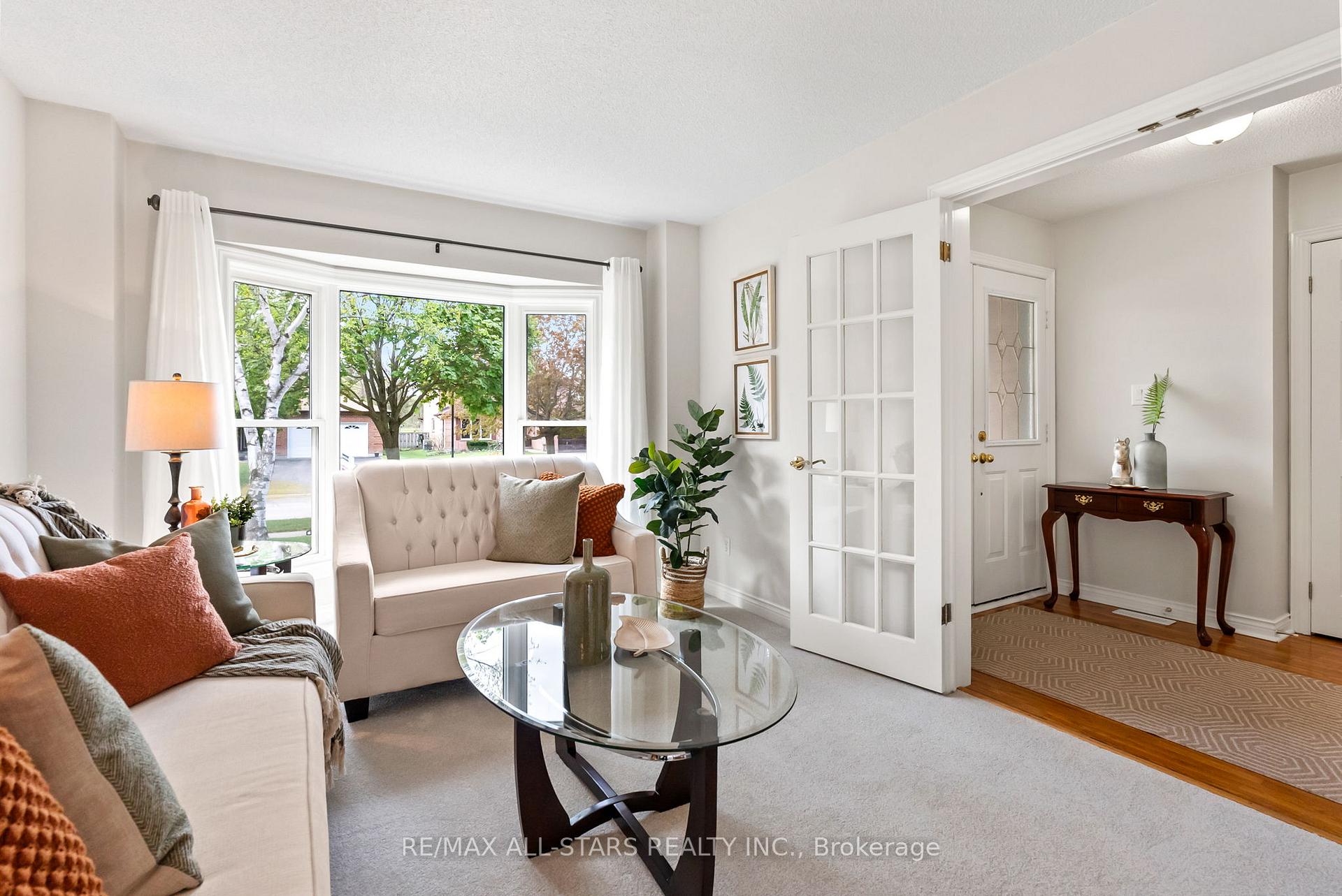 Photo 6 of 20 Enzo Crescent, Uxbridge — HOMEH