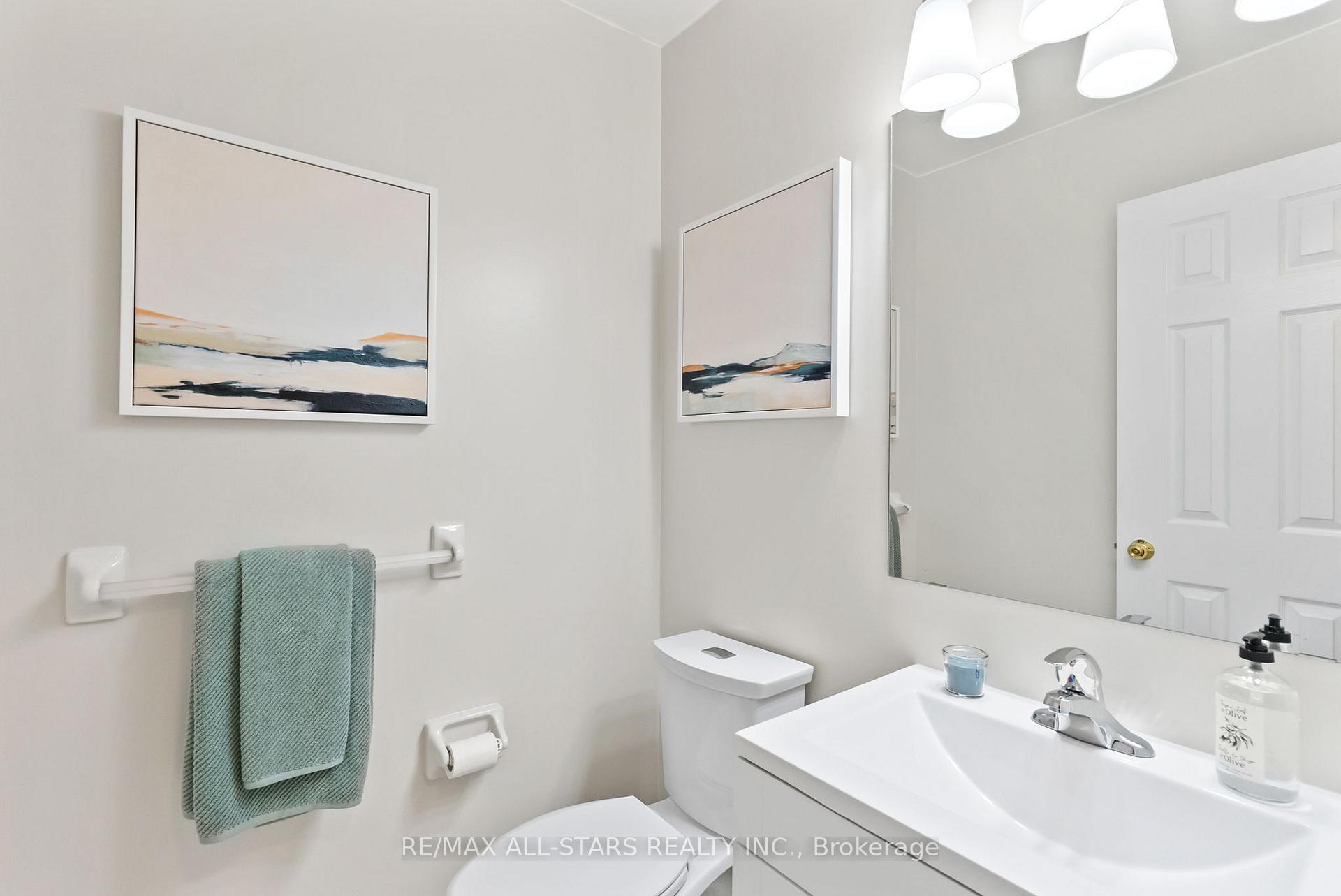 Photo 17 of 20 Enzo Crescent, Uxbridge — HOMEH