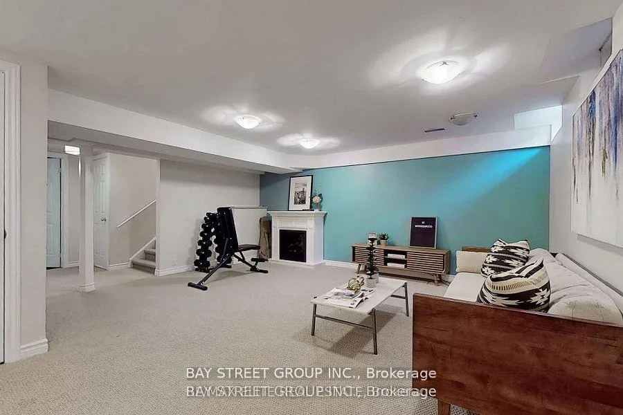 Photo 11 of 37 Whisperwood Road, Vaughan, Patterson — HOMEH