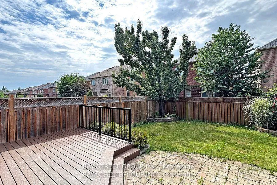 Photo 12 of 37 Whisperwood Road, Vaughan, Patterson — HOMEH
