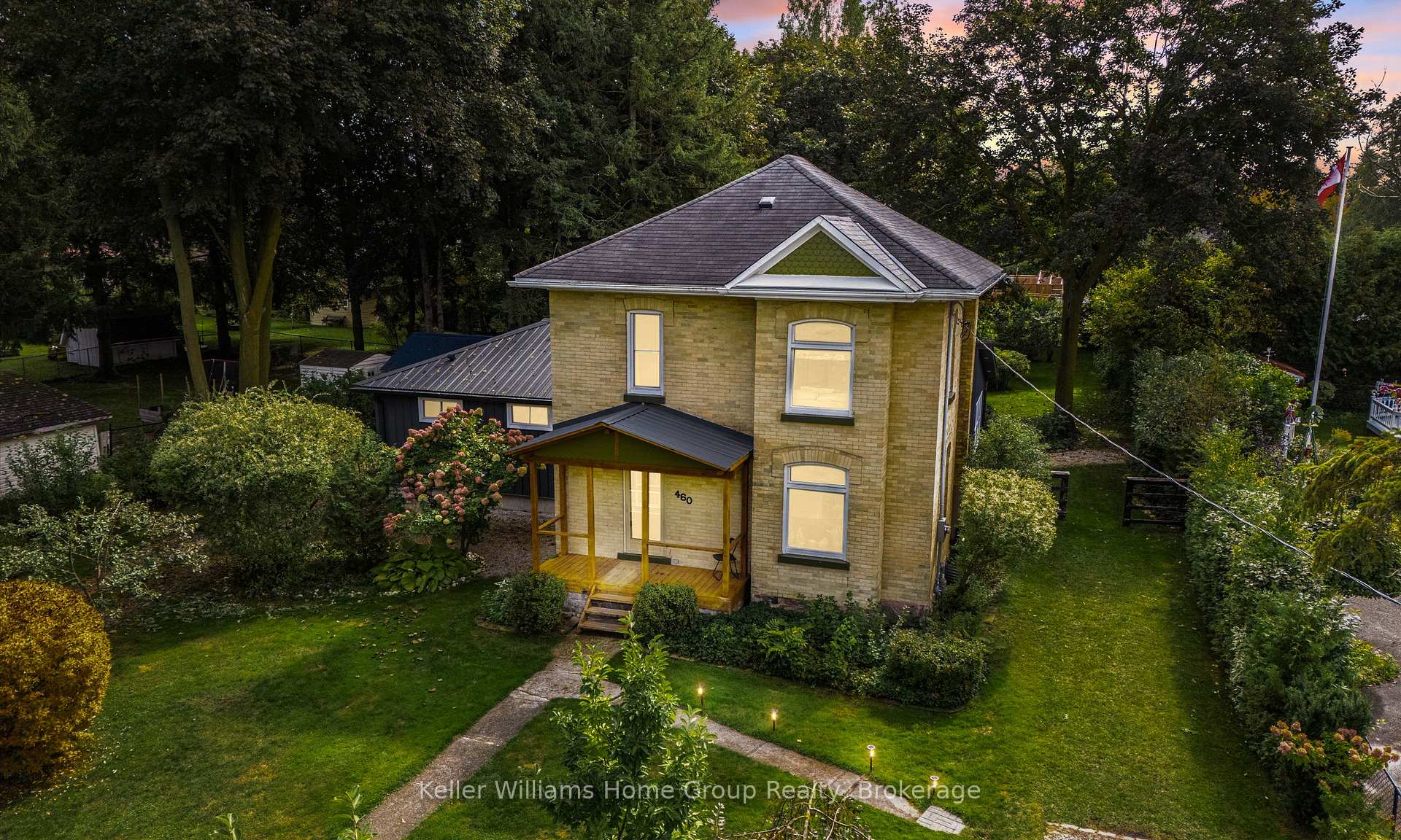 Photo 1 of 460 Waterloo Street, Wellington North, Mount Forest — HOMEH