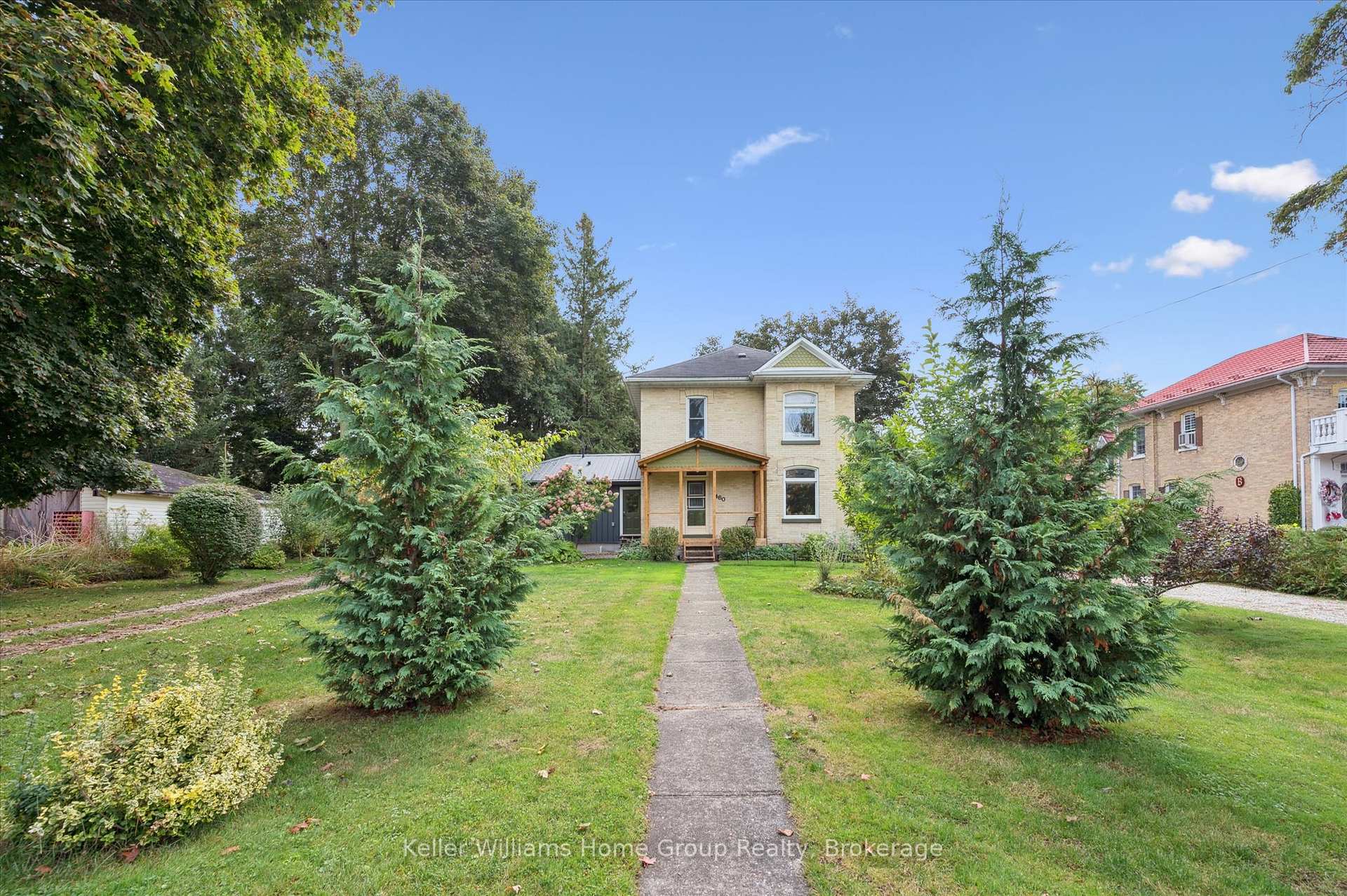 Photo 2 of 460 Waterloo Street, Wellington North, Mount Forest — HOMEH