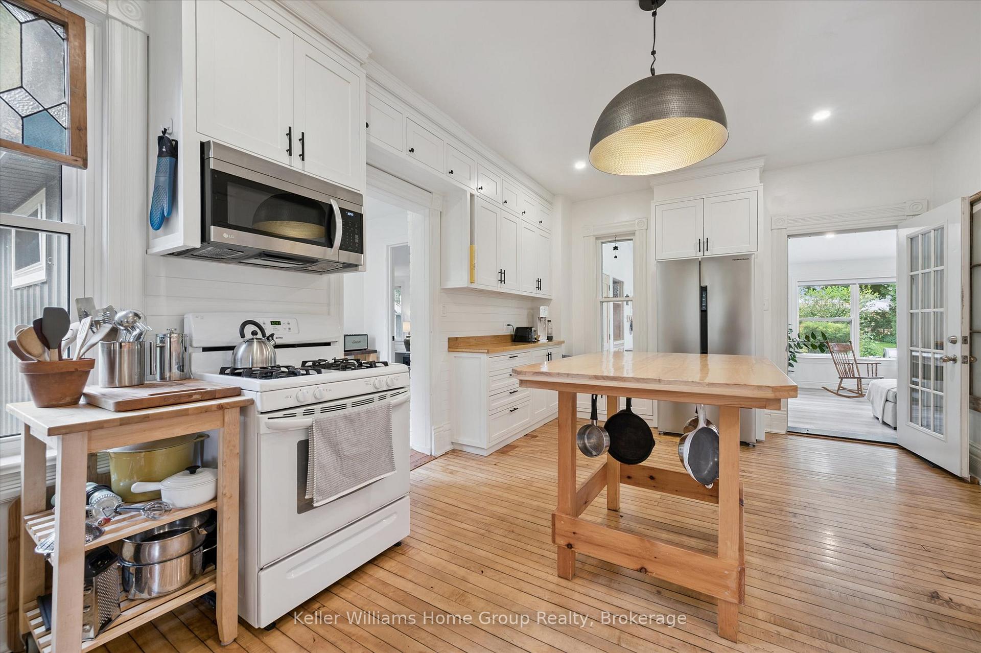 Photo 16 of 460 Waterloo Street, Wellington North, Mount Forest — HOMEH