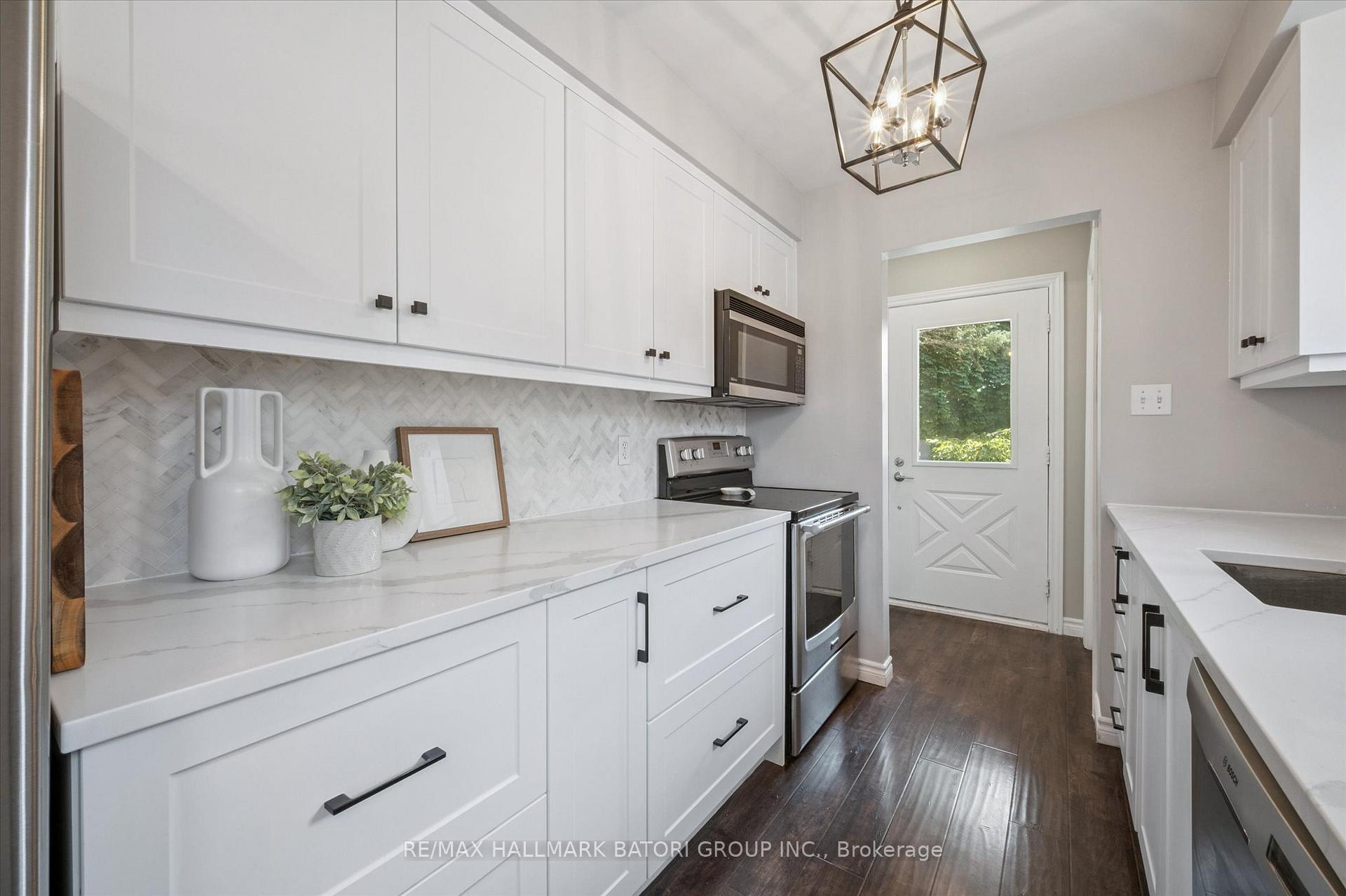 Photo 8 of 480 Drummerhill Crescent, Waterloo — HOMEH