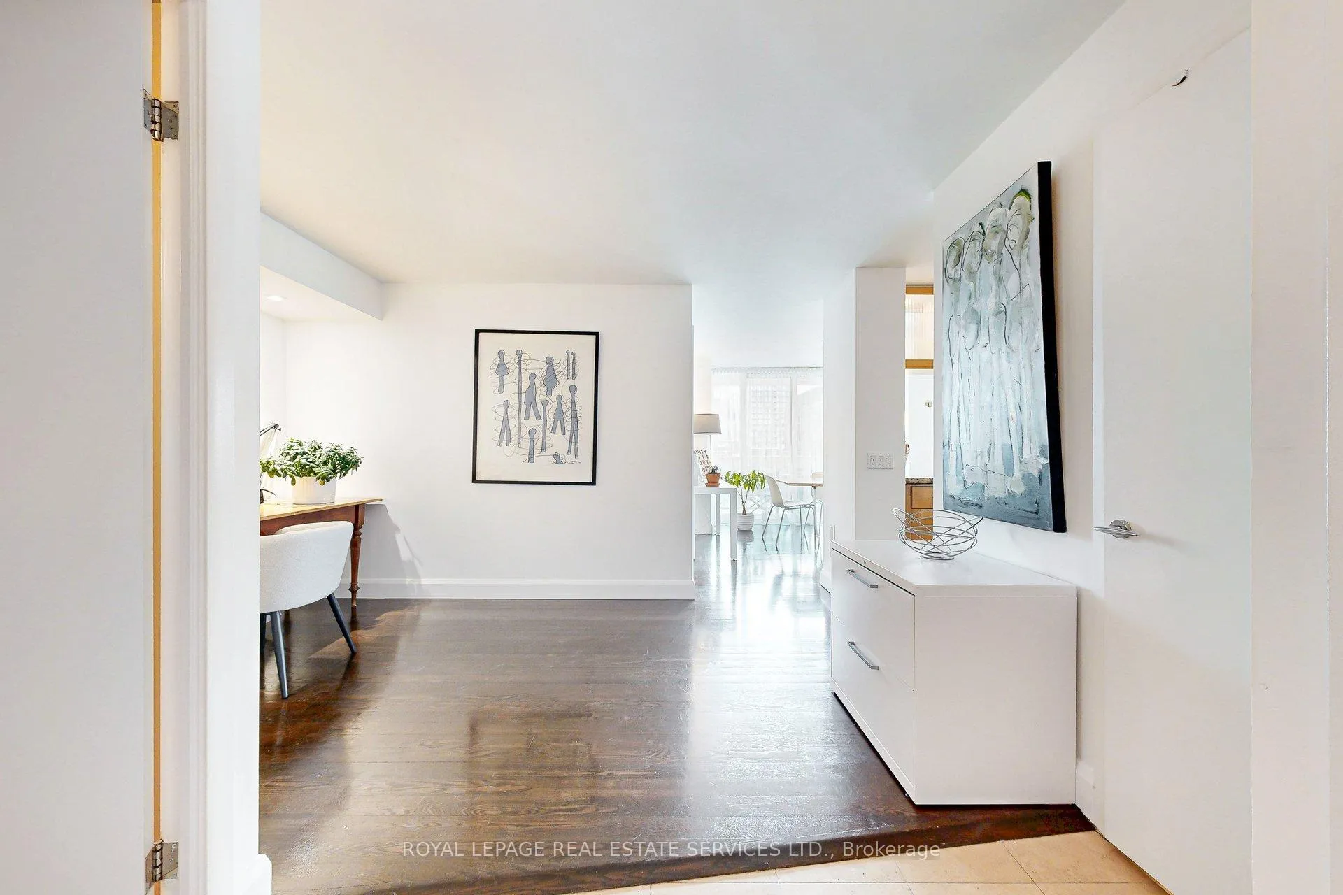 Photo 7 of Unit 1061, 313 Richmond St E, Toronto, Moss Park — HOMEH