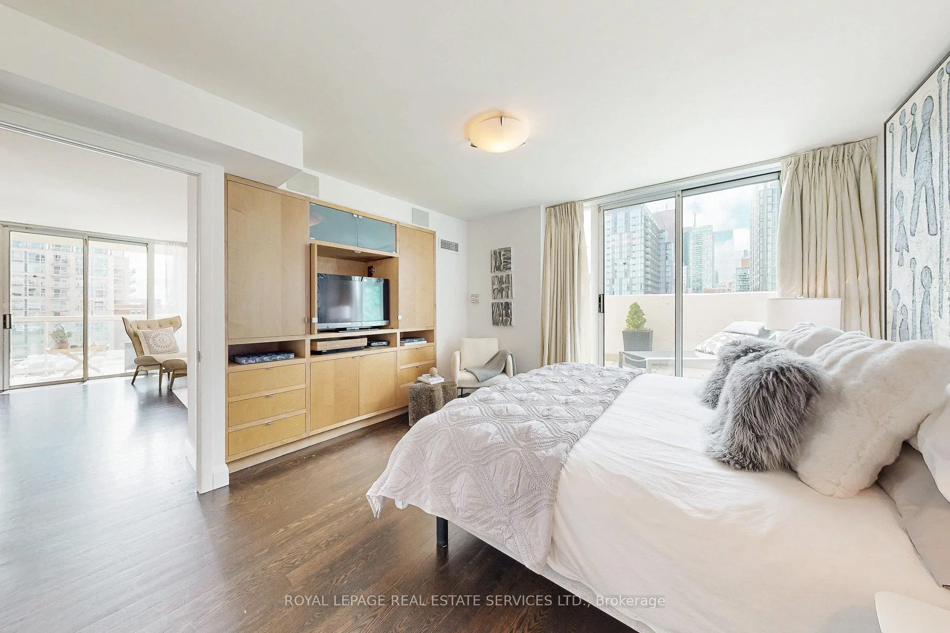 Photo 18 of Unit 1061, 313 Richmond St E, Toronto, Moss Park — HOMEH