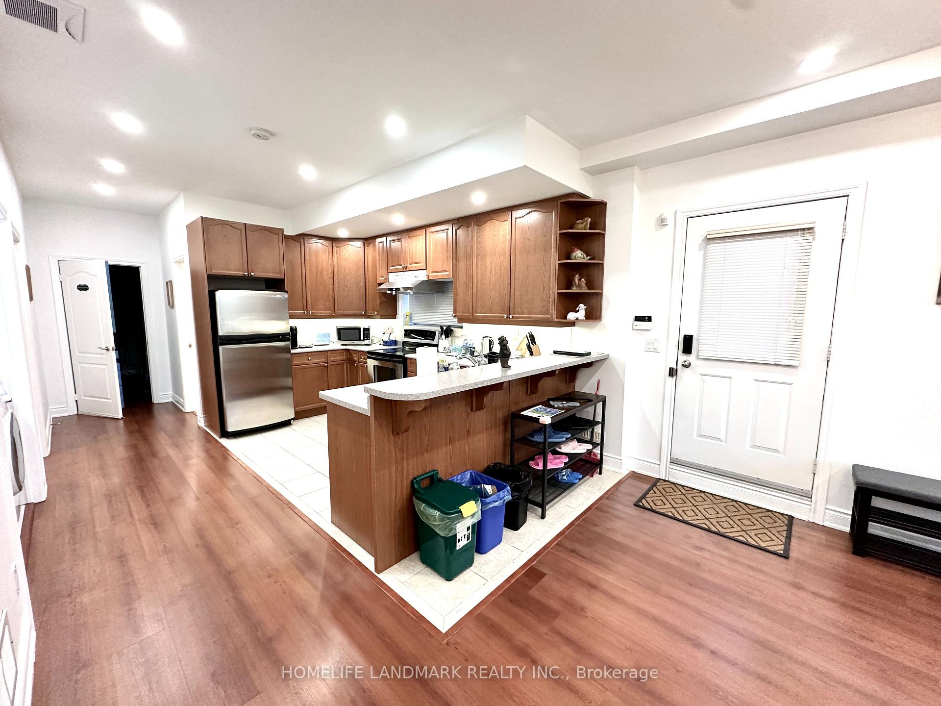 Photo 5 of Unit Lower, 84 Starwood Road, Vaughan, Patterson — HOMEH