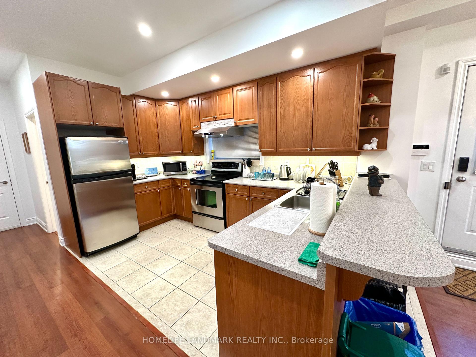 Photo 17 of Unit Lower, 84 Starwood Road, Vaughan, Patterson — HOMEH