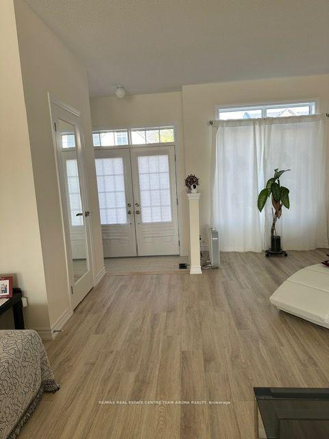 Photo 2 of 27 Bianca Crescent, Wasaga Beach — HOMEH