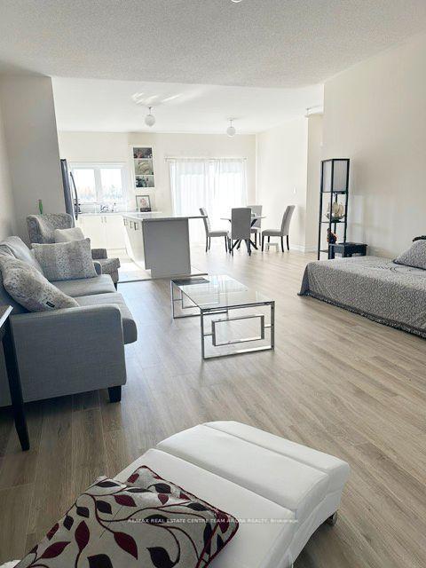 Photo 4 of 27 Bianca Crescent, Wasaga Beach — HOMEH