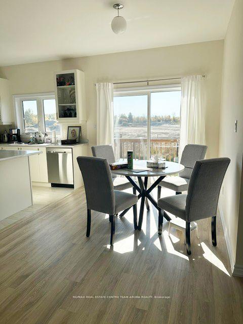 Photo 6 of 27 Bianca Crescent, Wasaga Beach — HOMEH