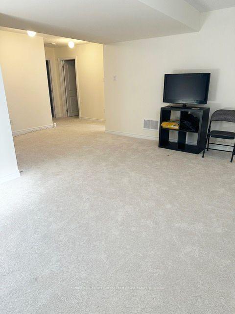 Photo 15 of 27 Bianca Crescent, Wasaga Beach — HOMEH