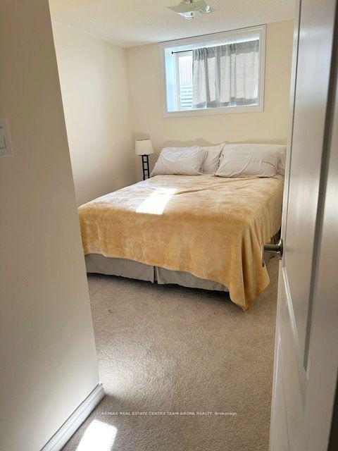 Photo 16 of 27 Bianca Crescent, Wasaga Beach — HOMEH