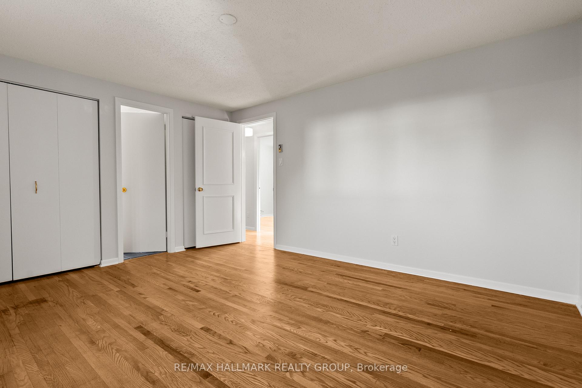 Photo 8 of 26 Ettrick Crescent, Ottawa, Barrhaven - Pheasant Run — HOMEH