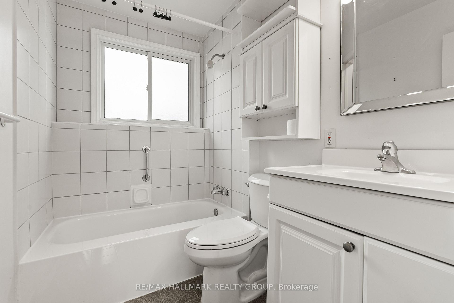 Photo 19 of 26 Ettrick Crescent, Ottawa, Barrhaven - Pheasant Run — HOMEH