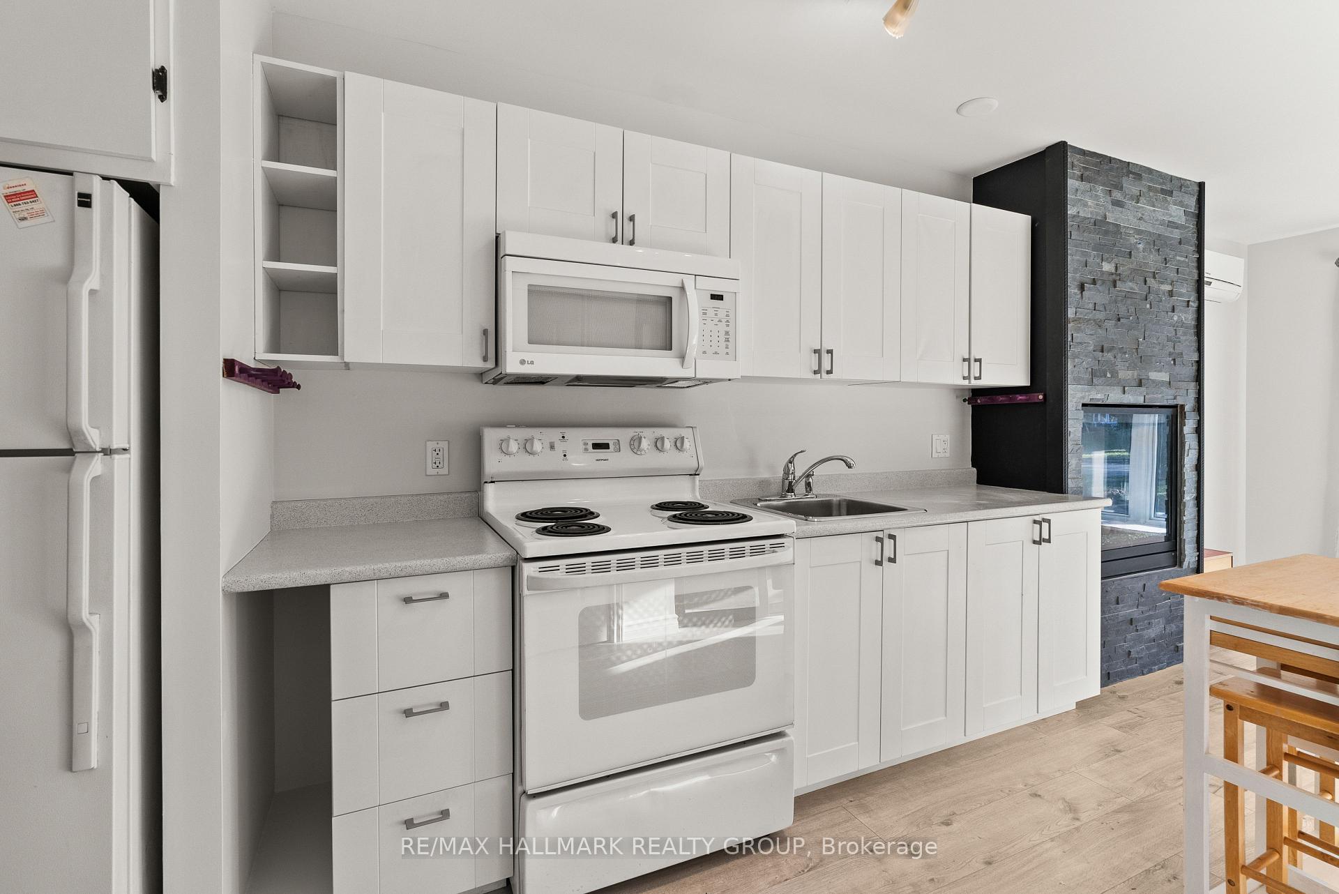Photo 16 of 26 Ettrick Crescent, Ottawa, Barrhaven - Pheasant Run — HOMEH