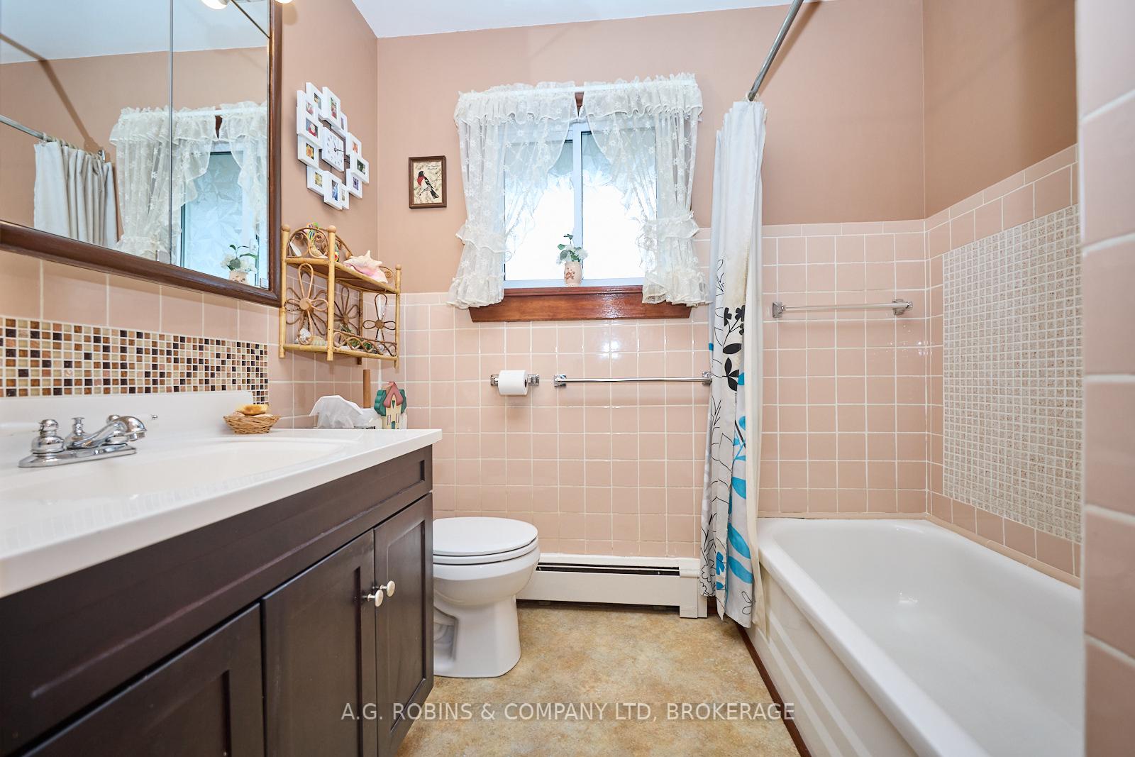Photo 26 of 53089 Perry Road, Wainfleet, Marshville/Winger — HOMEH