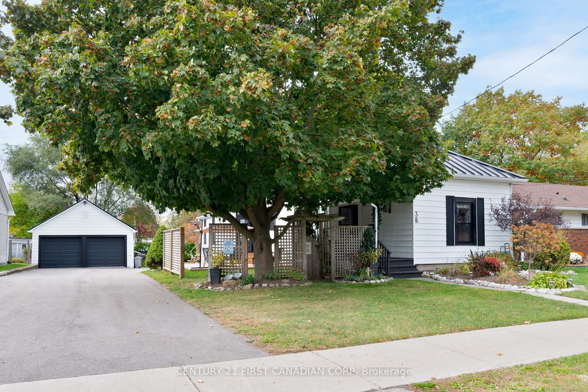 Photo 1 of 38 St. Andrew Street, Aylmer — HOMEH
