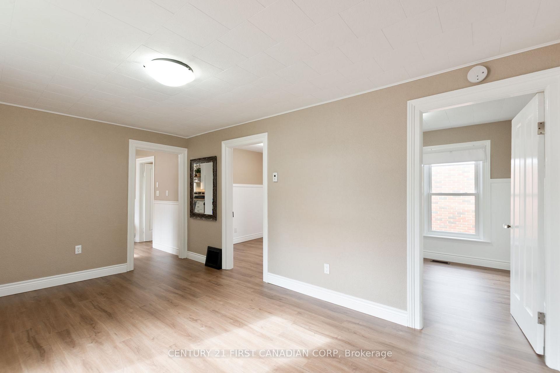 Photo 11 of 38 St. Andrew Street, Aylmer — HOMEH