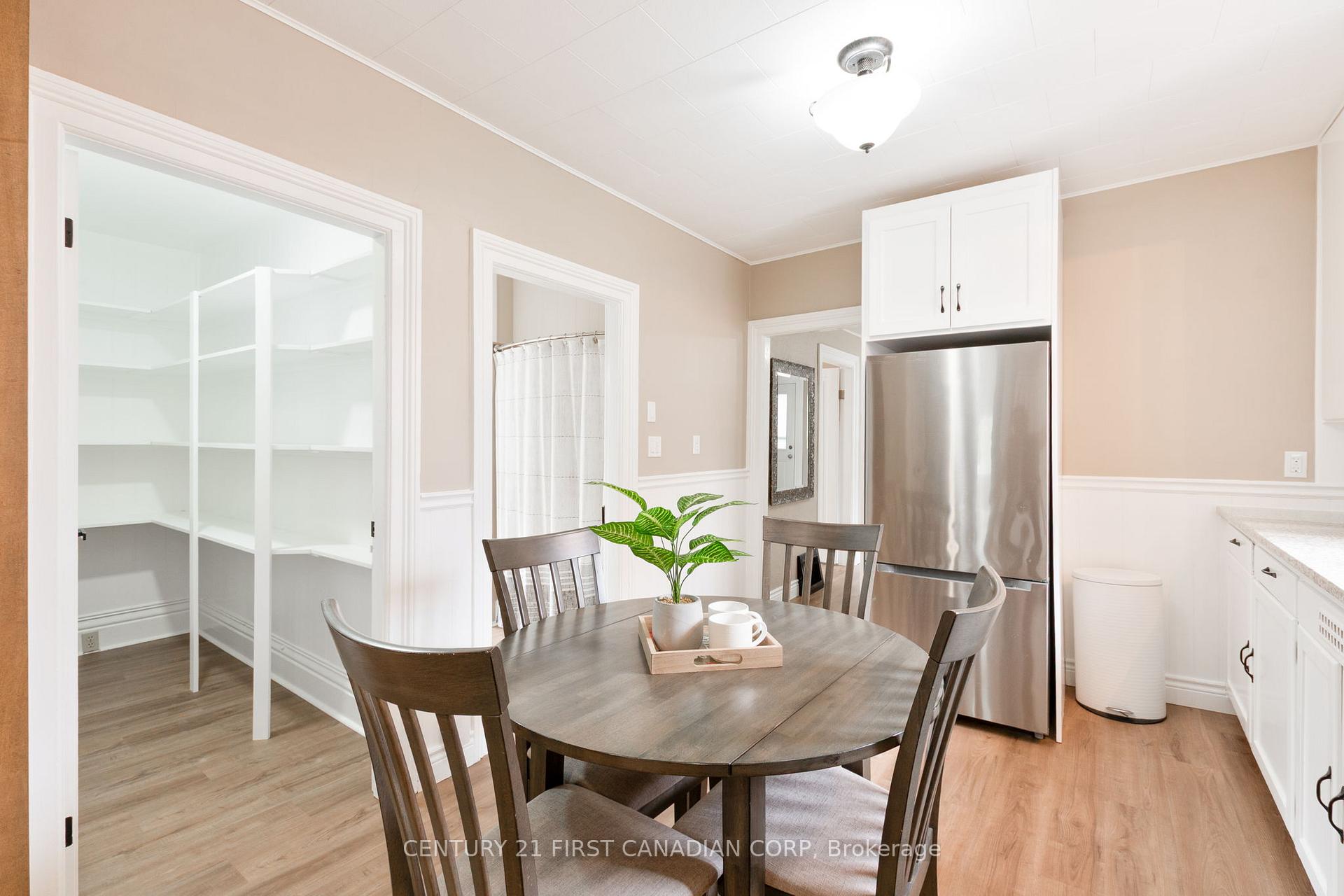 Photo 15 of 38 St. Andrew Street, Aylmer — HOMEH