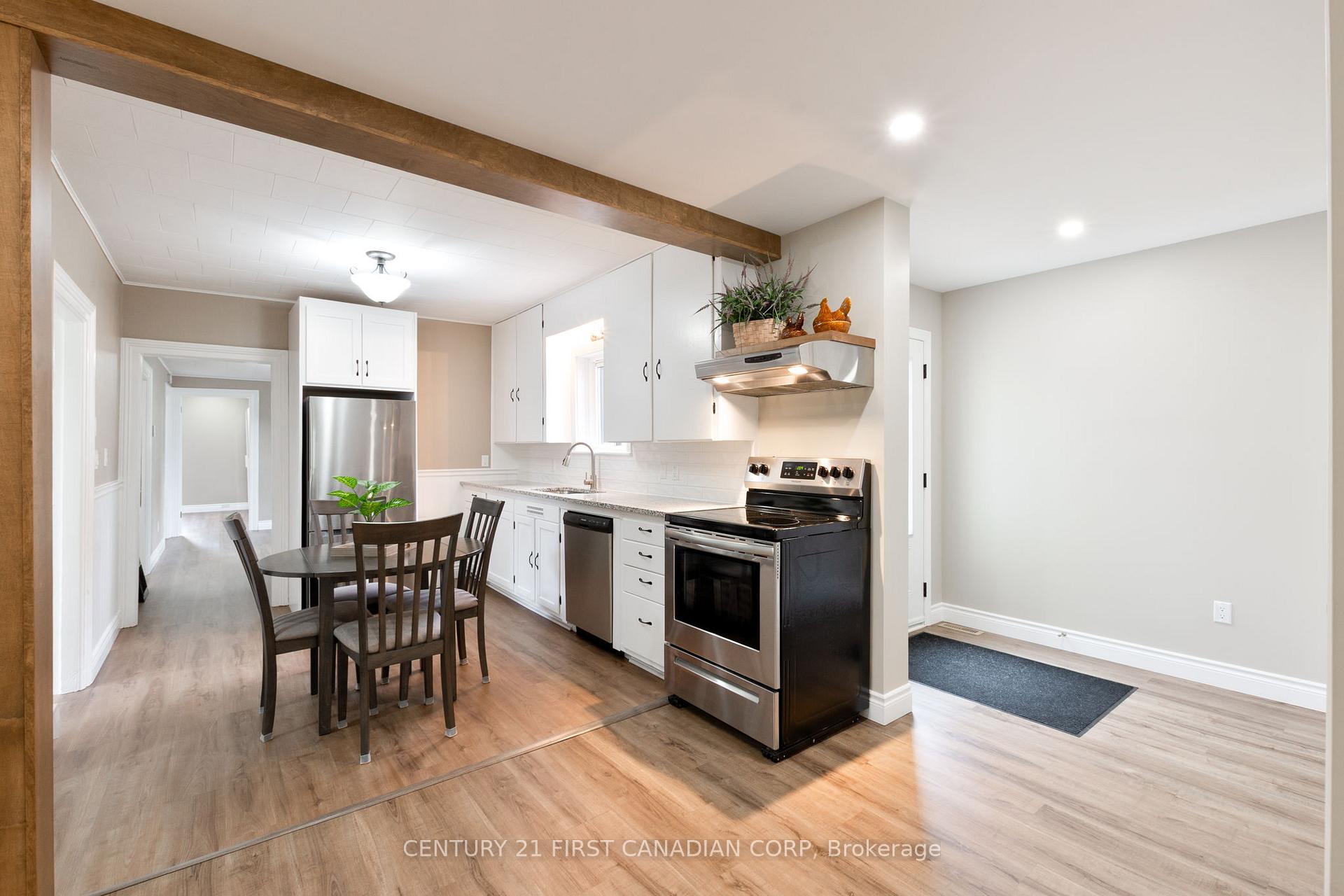Photo 17 of 38 St. Andrew Street, Aylmer — HOMEH