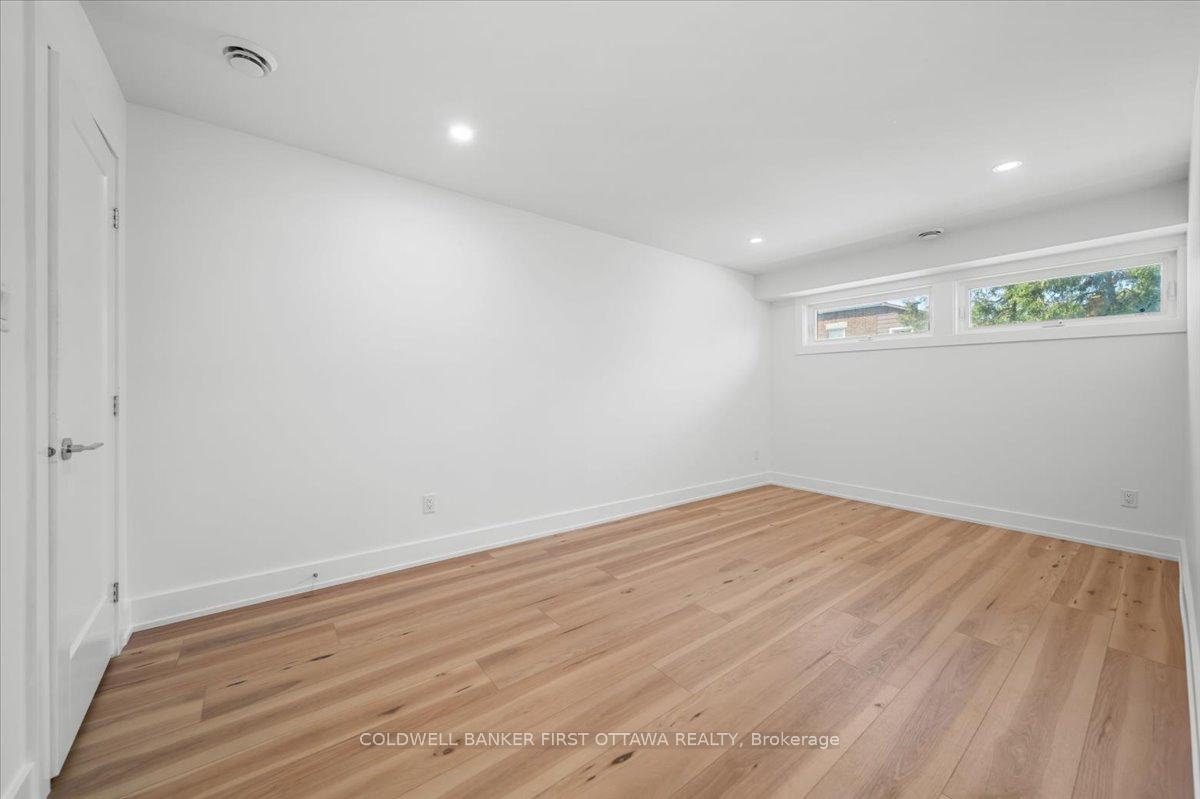 Photo 2 of Unit A, 236 Lebreton Street, Ottawa, West Centre Town — HOMEH