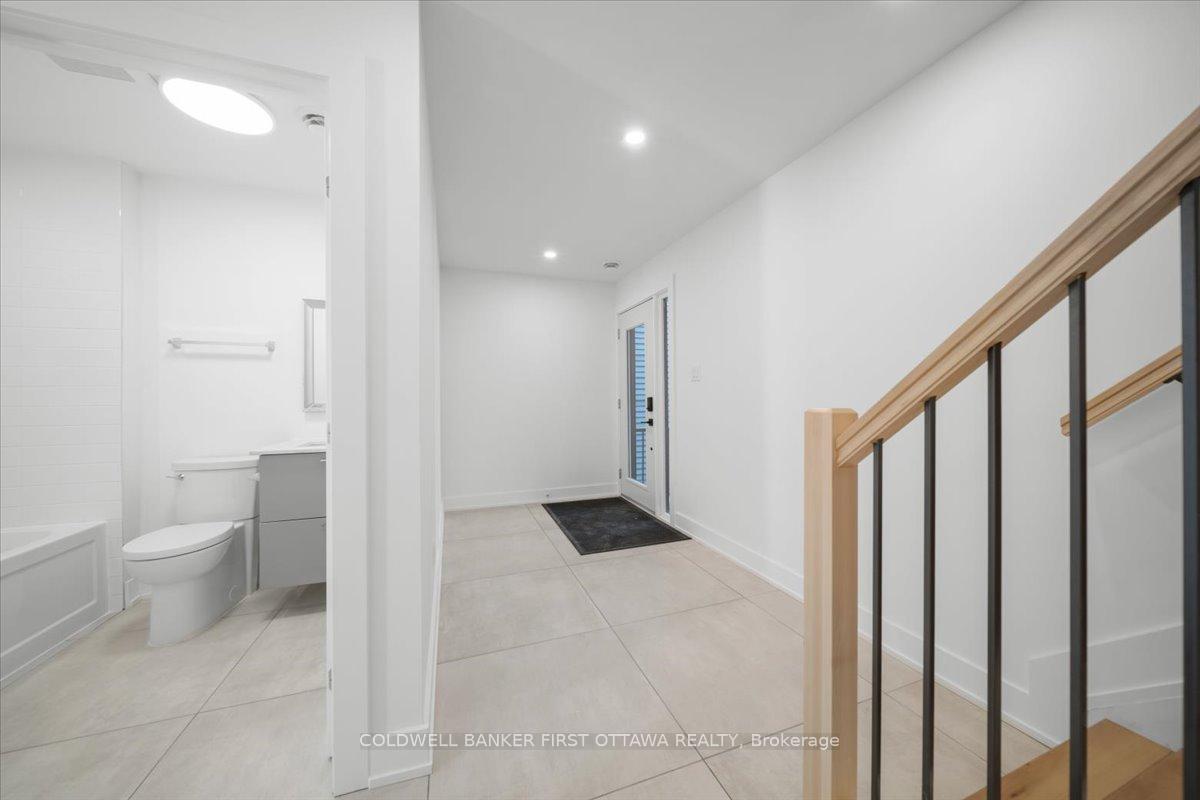 Photo 4 of Unit A, 236 Lebreton Street, Ottawa, West Centre Town — HOMEH