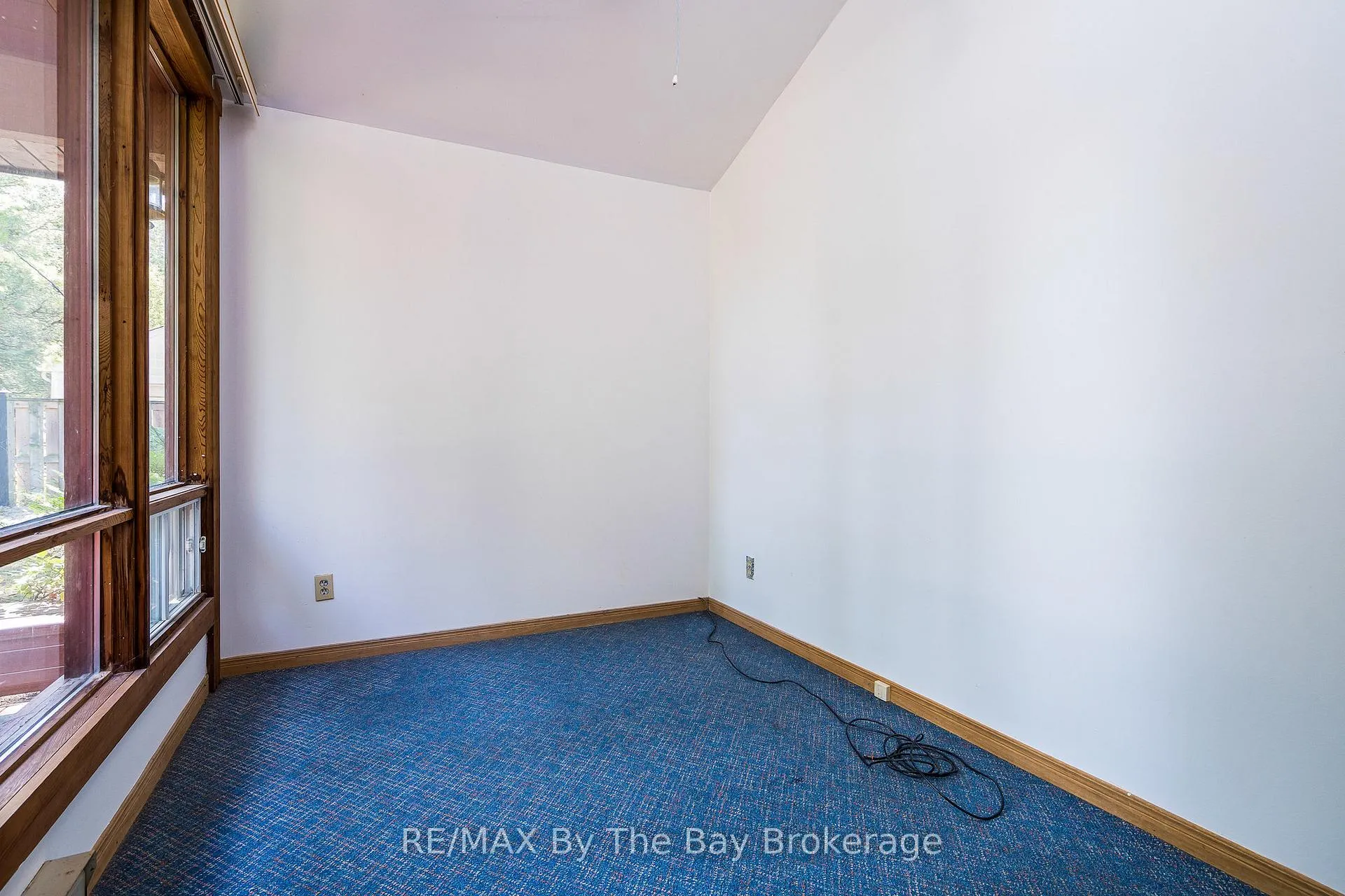 Photo 9 of 156 Santos Lane, Wasaga Beach — HOMEH