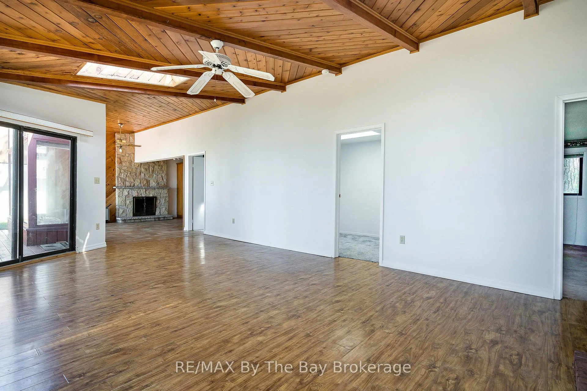 Photo 17 of 156 Santos Lane, Wasaga Beach — HOMEH