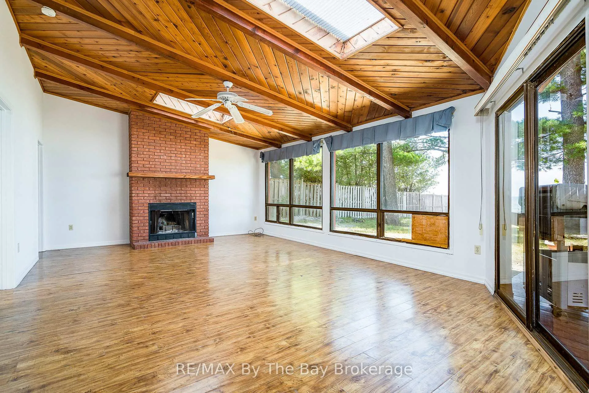 Photo 18 of 156 Santos Lane, Wasaga Beach — HOMEH