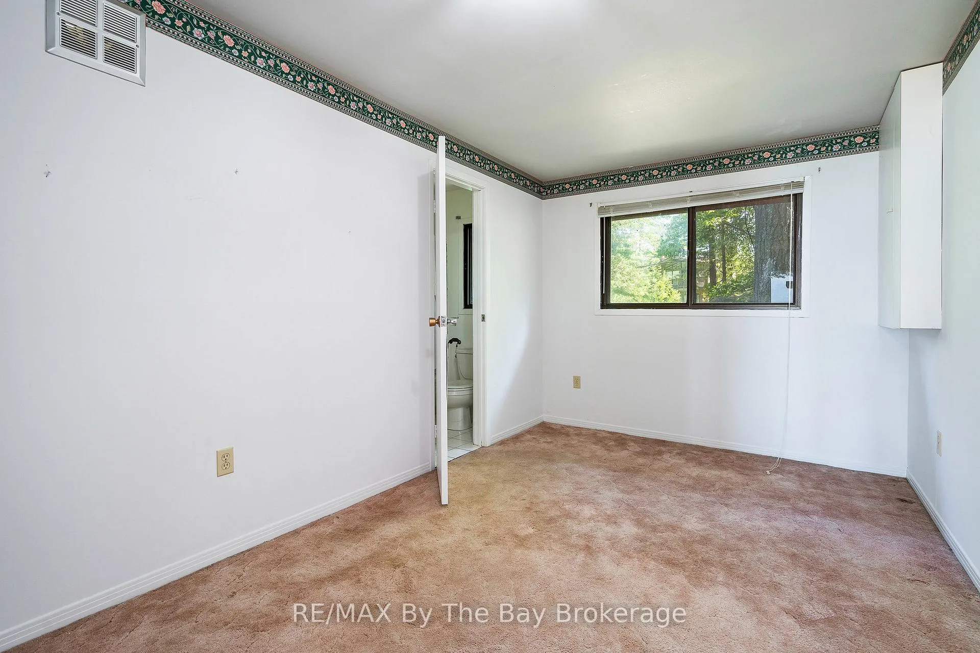 Photo 20 of 156 Santos Lane, Wasaga Beach — HOMEH