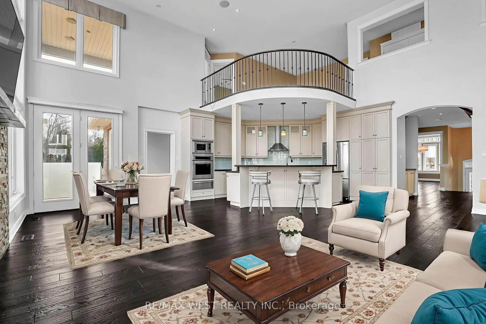 Photo 3 of 77 Waterview Road, Wasaga Beach — HOMEH