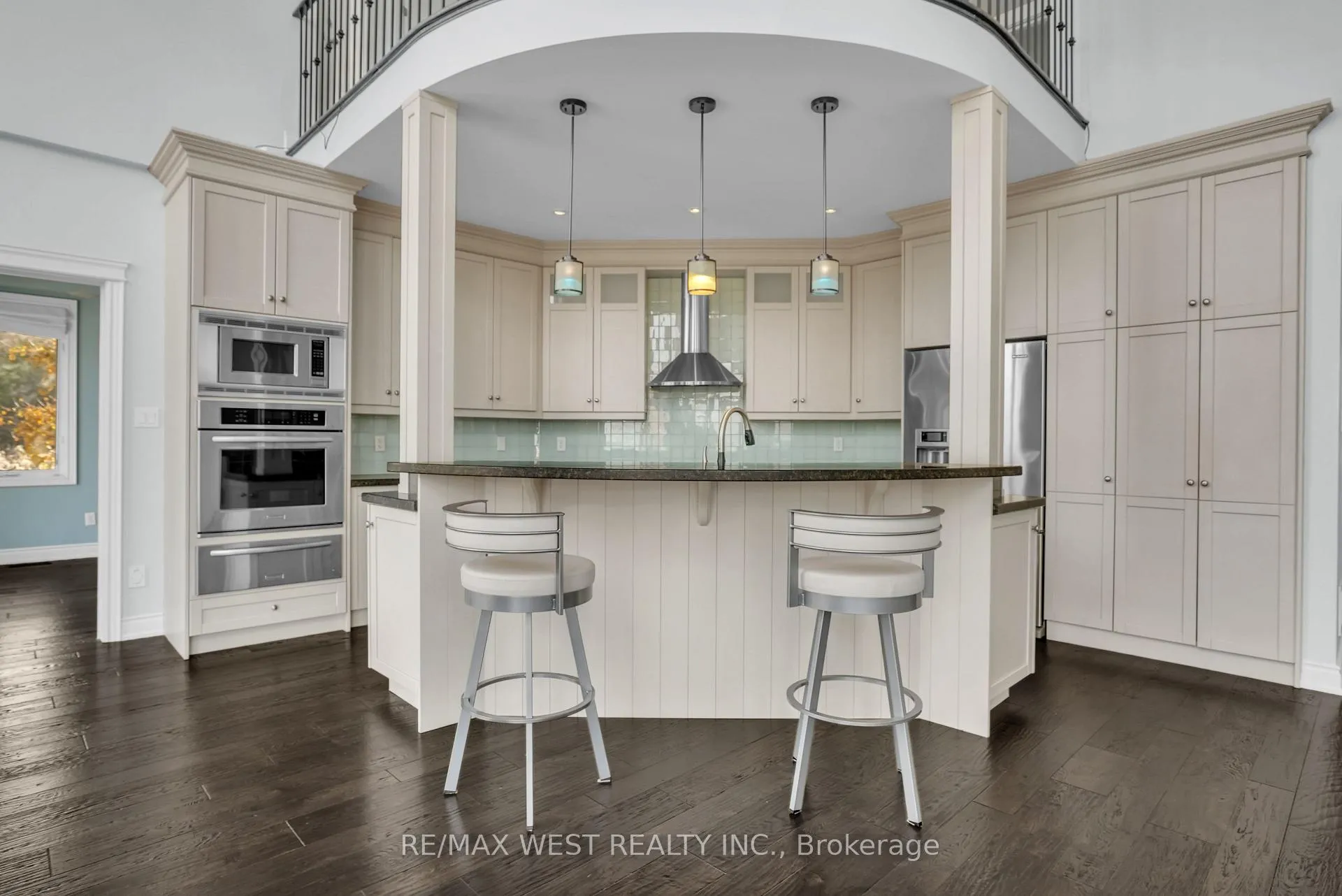 Photo 4 of 77 Waterview Road, Wasaga Beach — HOMEH