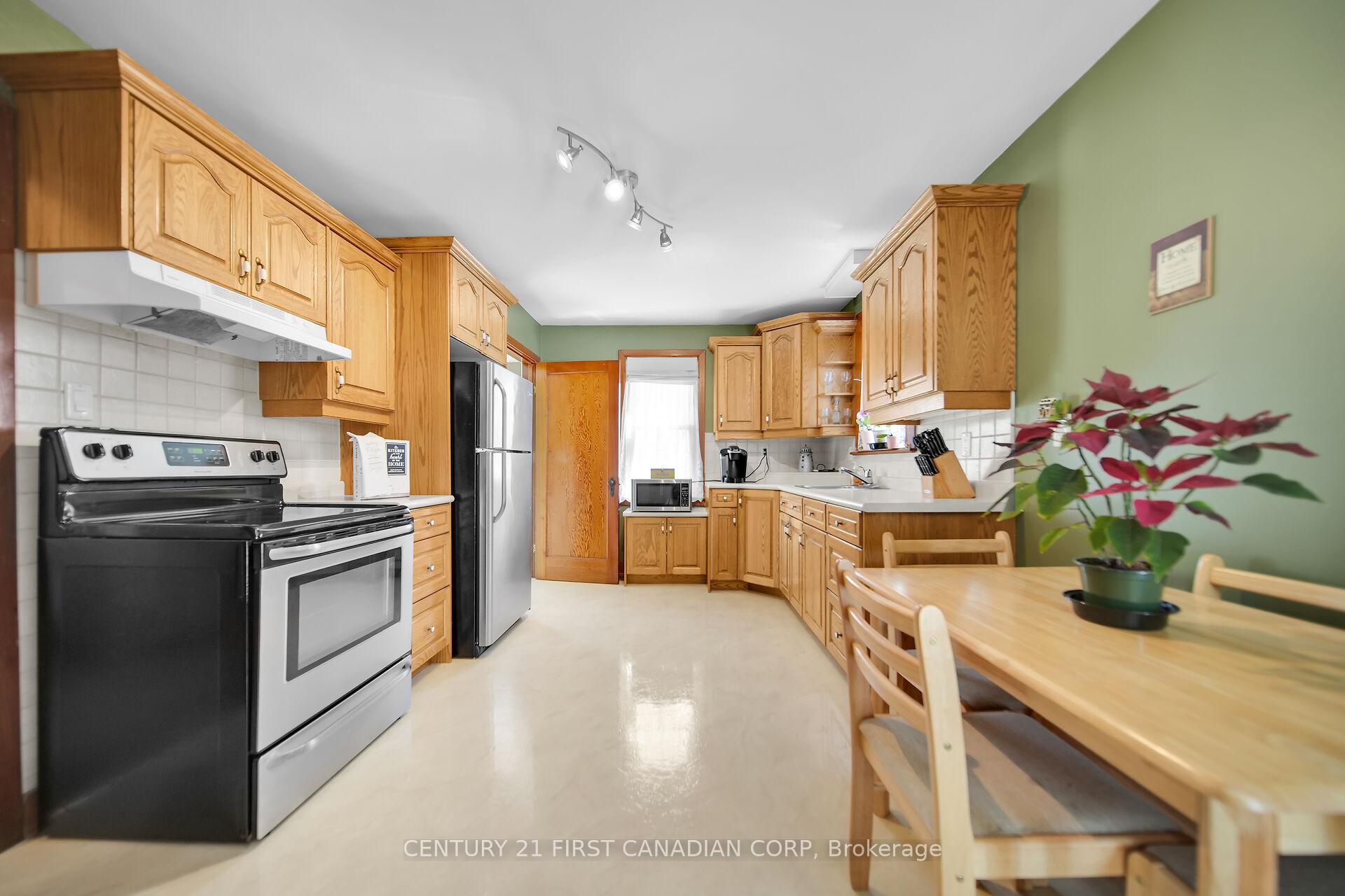 Photo 12 of 280 Graham Street, West Elgin, West Lorne — HOMEH