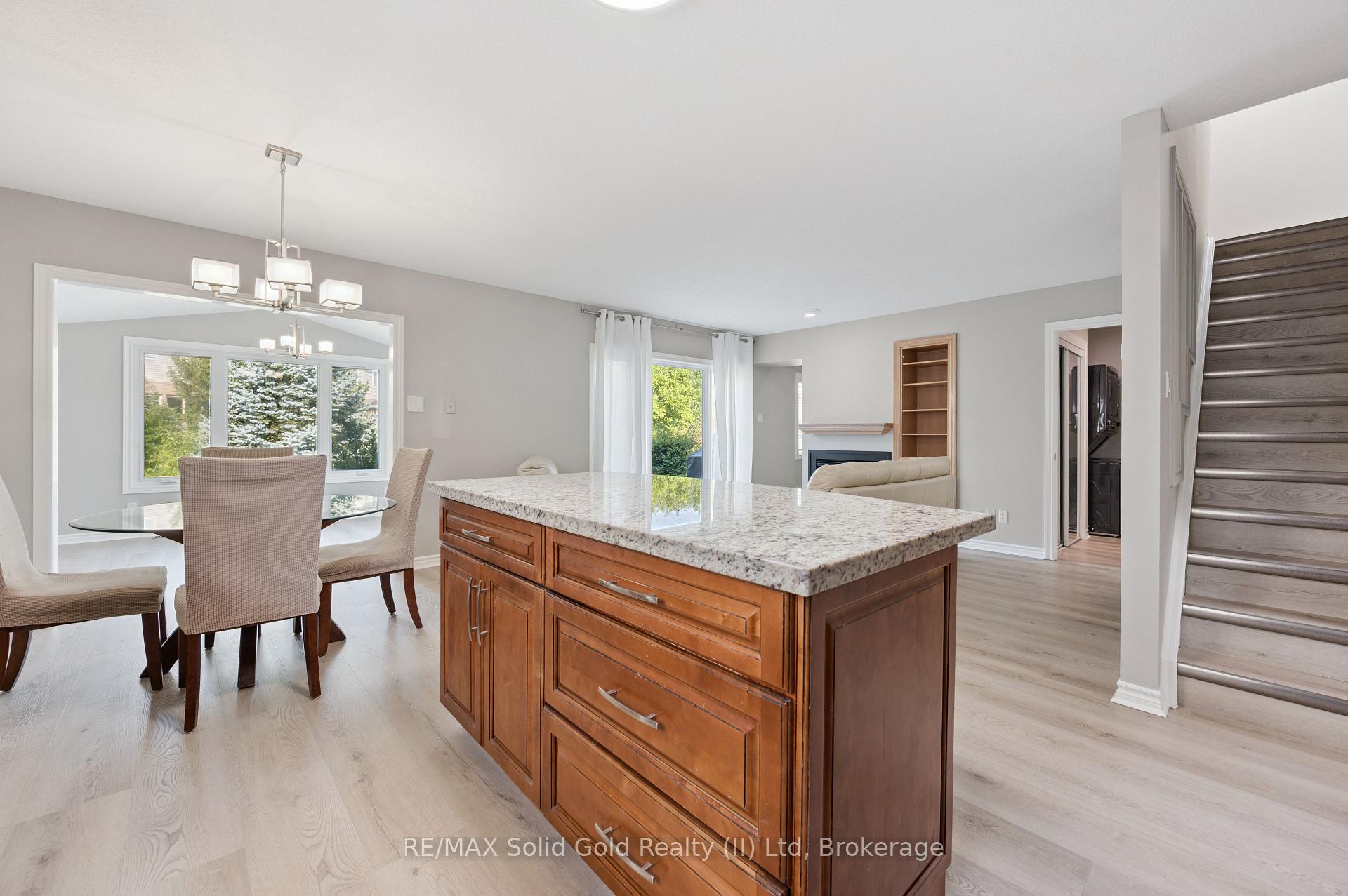 Photo 14 of 497 Brentcliffe Drive, Waterloo — HOMEH