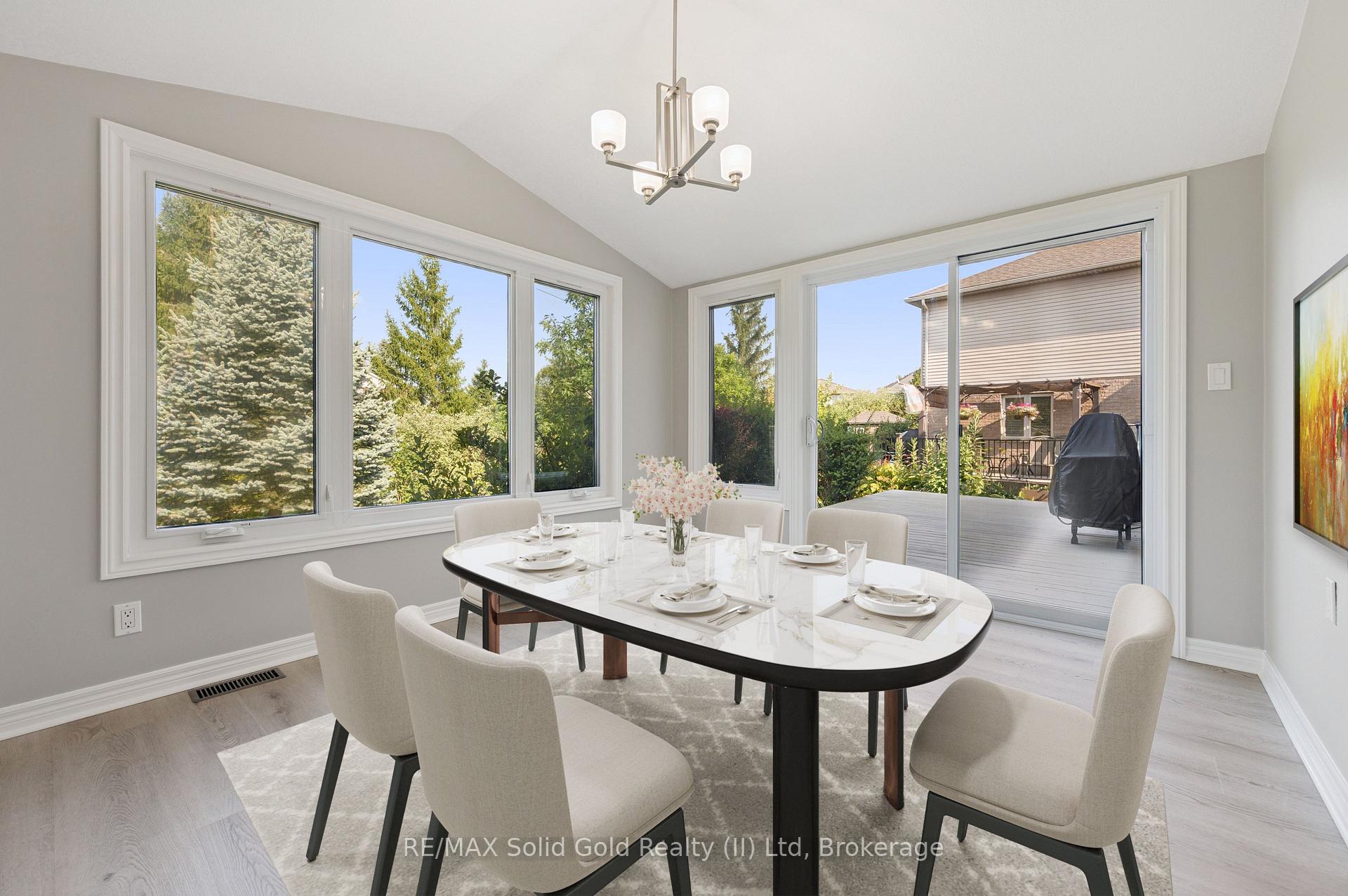 Photo 16 of 497 Brentcliffe Drive, Waterloo — HOMEH