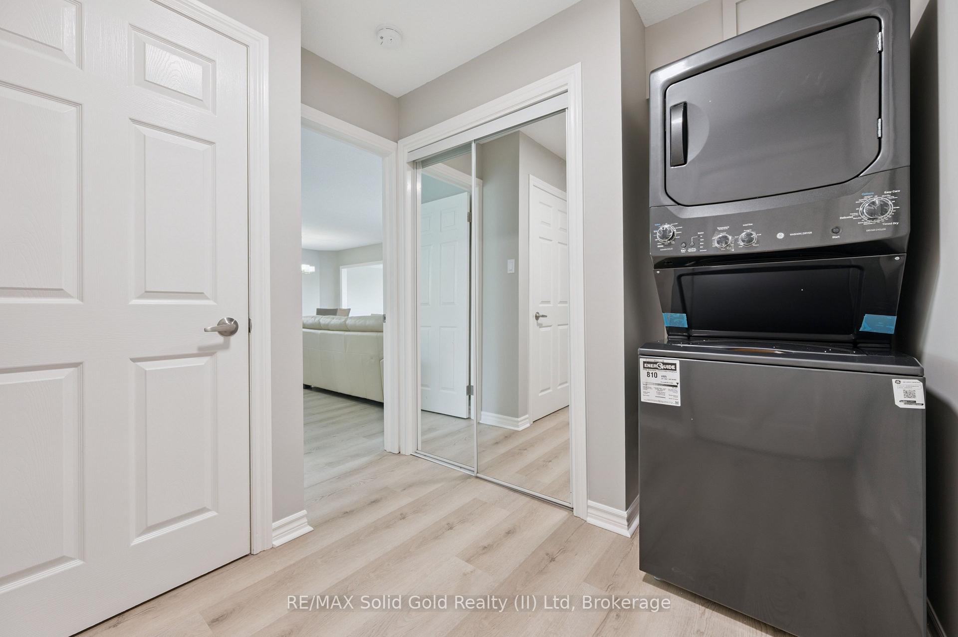 Photo 21 of 497 Brentcliffe Drive, Waterloo — HOMEH