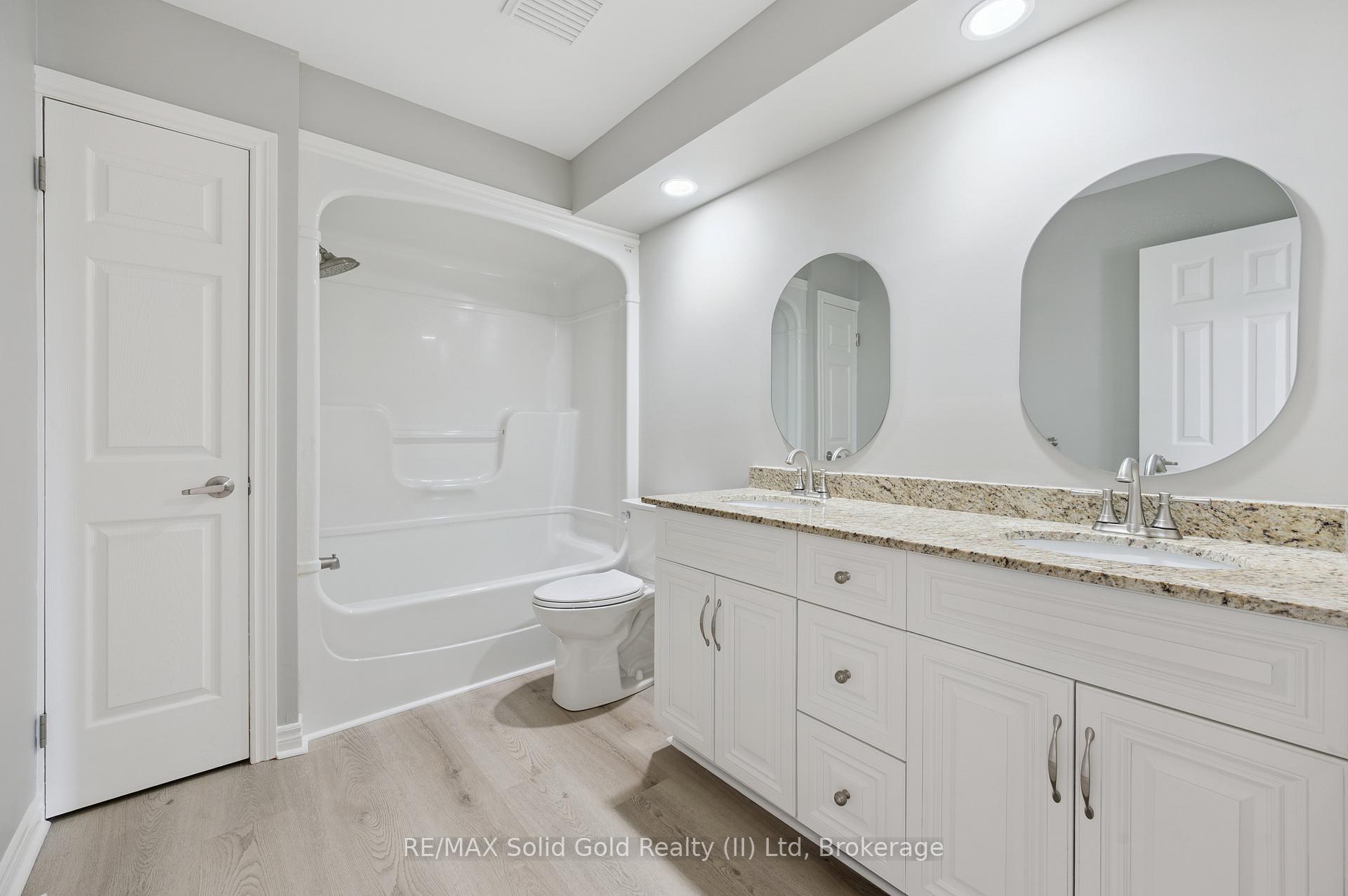 Photo 31 of 497 Brentcliffe Drive, Waterloo — HOMEH