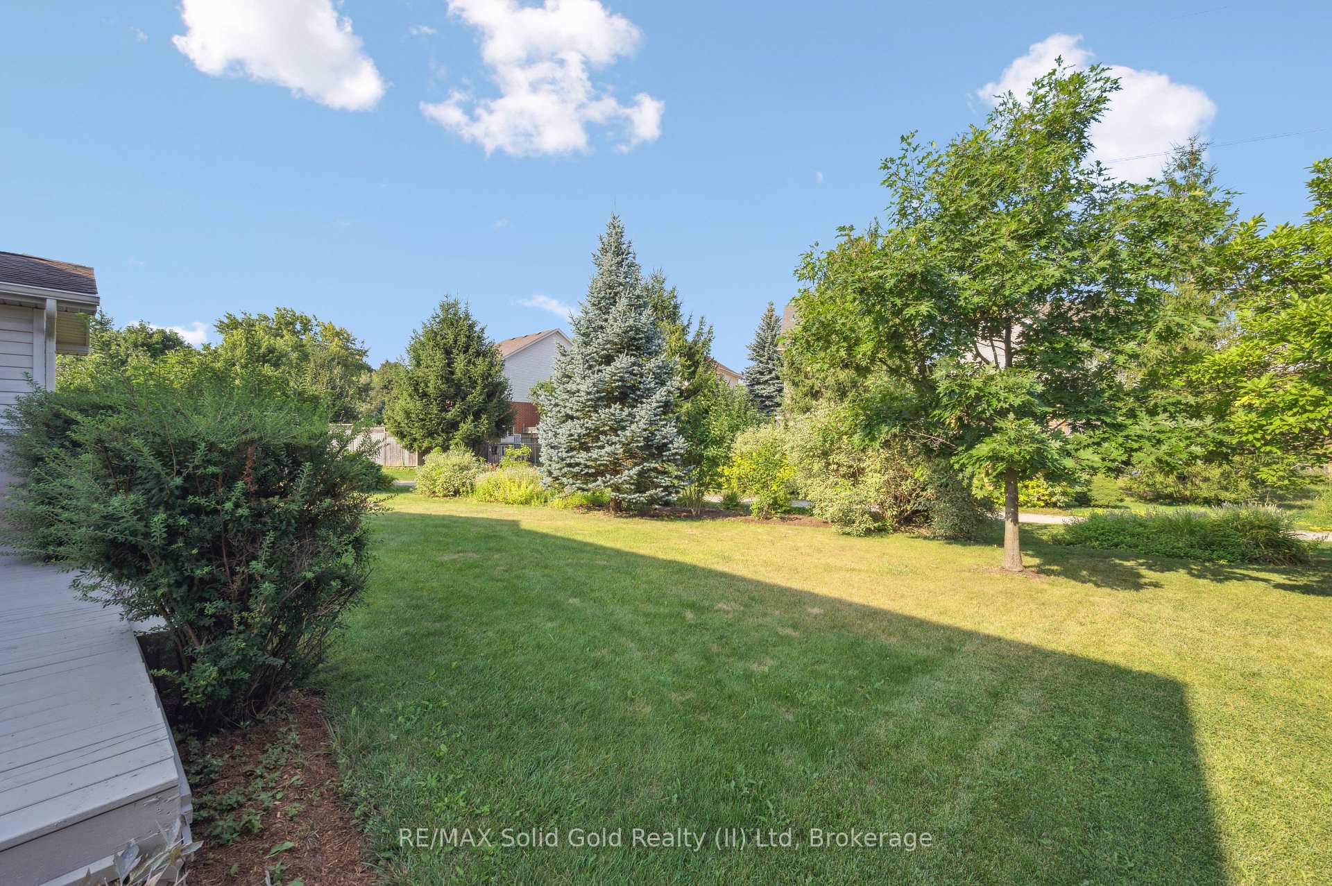 Photo 40 of 497 Brentcliffe Drive, Waterloo — HOMEH