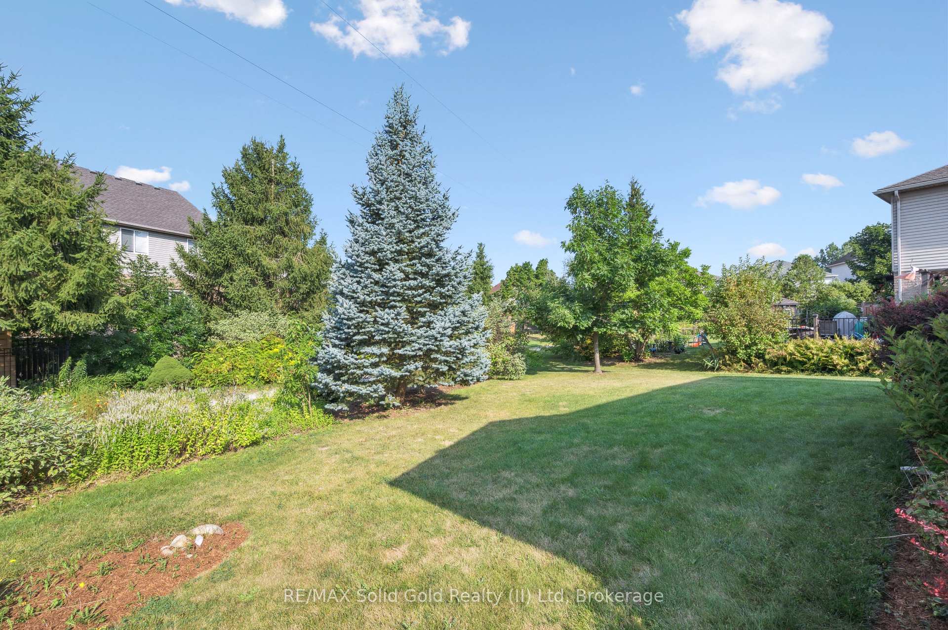 Photo 42 of 497 Brentcliffe Drive, Waterloo — HOMEH
